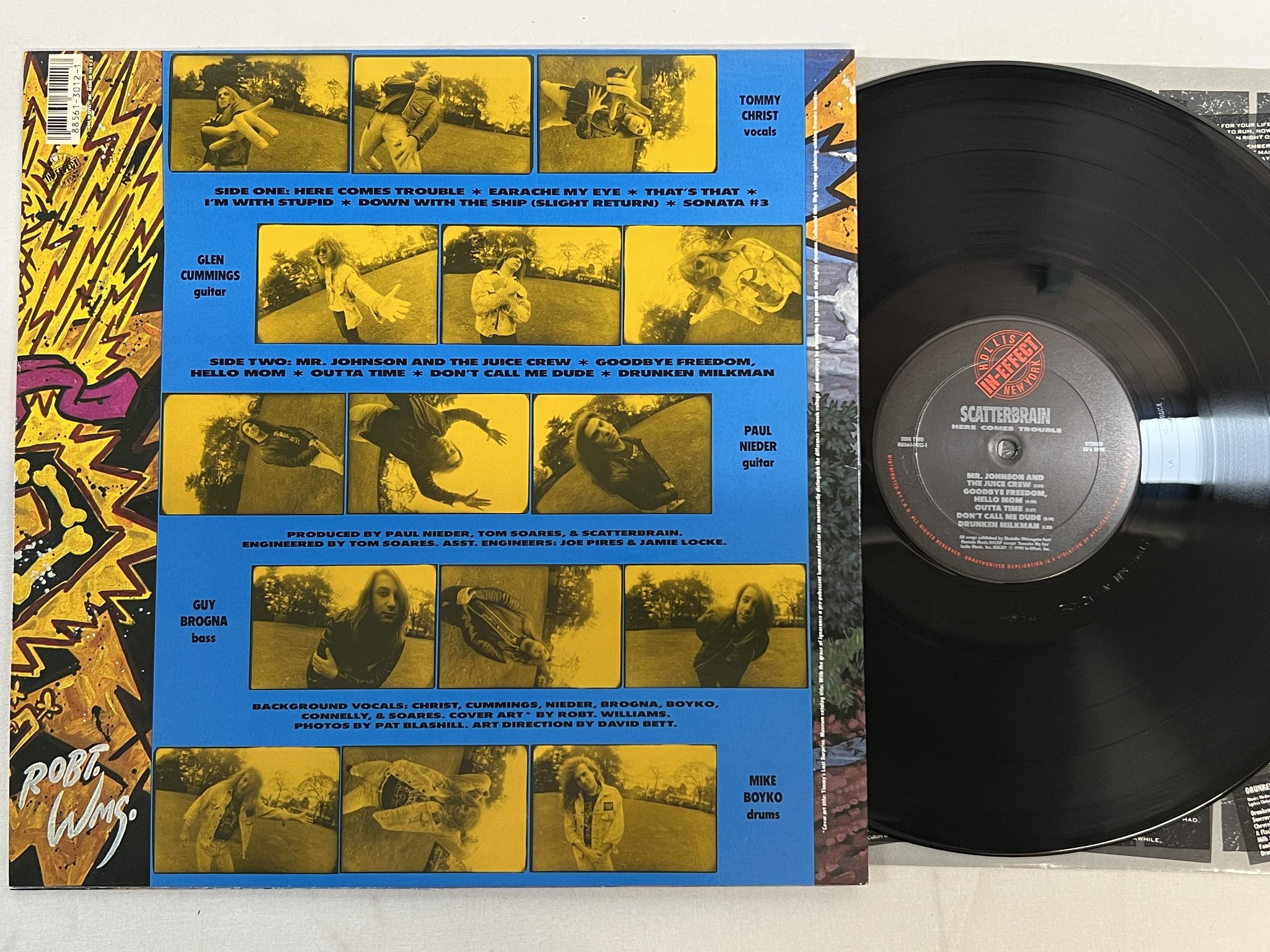 Omslagsbild för skivan SCATTERBRAIN Here Comes Trouble LP -90 US IN-EFFECT 88561-3012-1