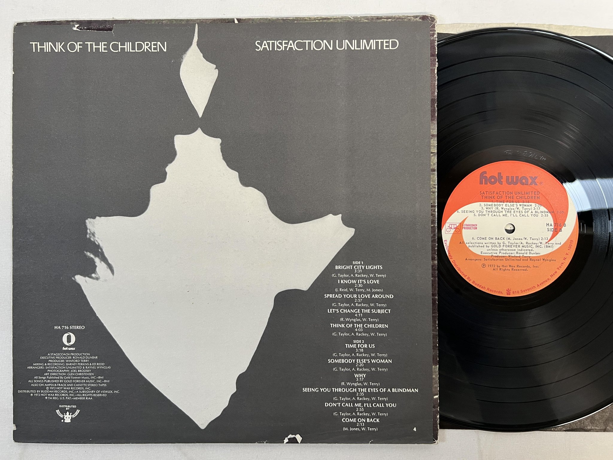 Omslagsbild för skivan SATISFACTION UNLIMITED think of the children LP -72 US HOT WAX HA 716 rare soul