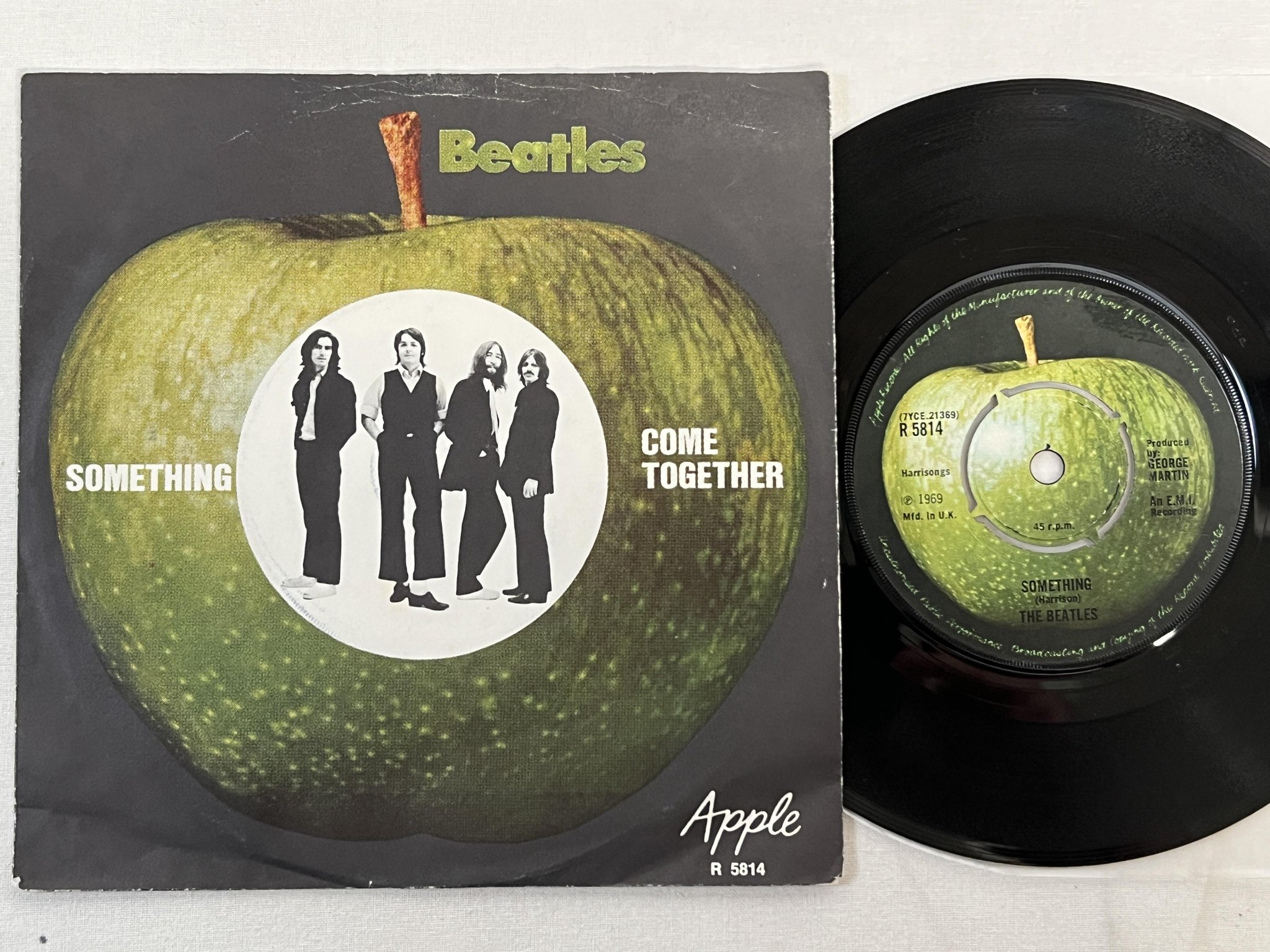 Omslagsbild för skivan THE BEATLES something 7"single -69 UK / Swe APPLE R 5814
