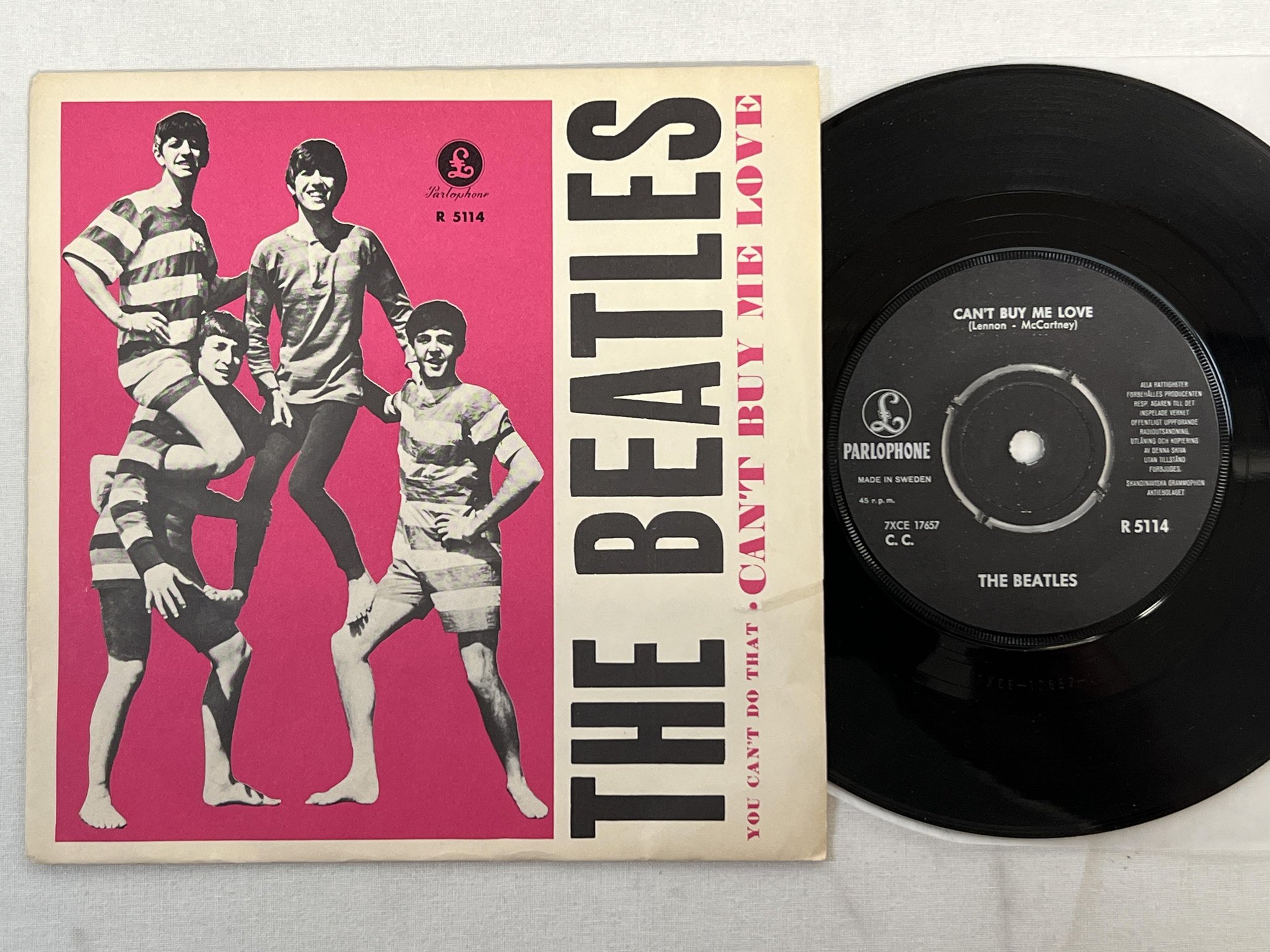 Omslagsbild för skivan THE BEATLES can't buy me love 7"single -64 Swe ODEON GEOS 216