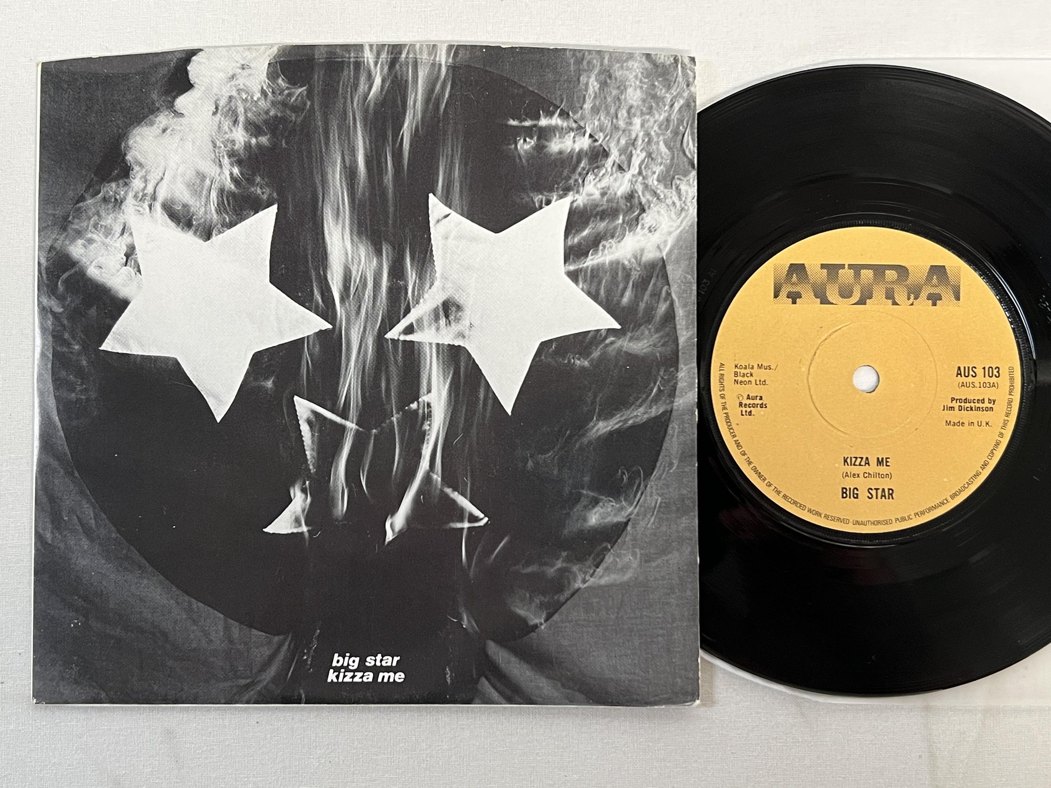 Omslagsbild för skivan BIG STAR kizza me 7"single -78 UK AURA AUS 103
