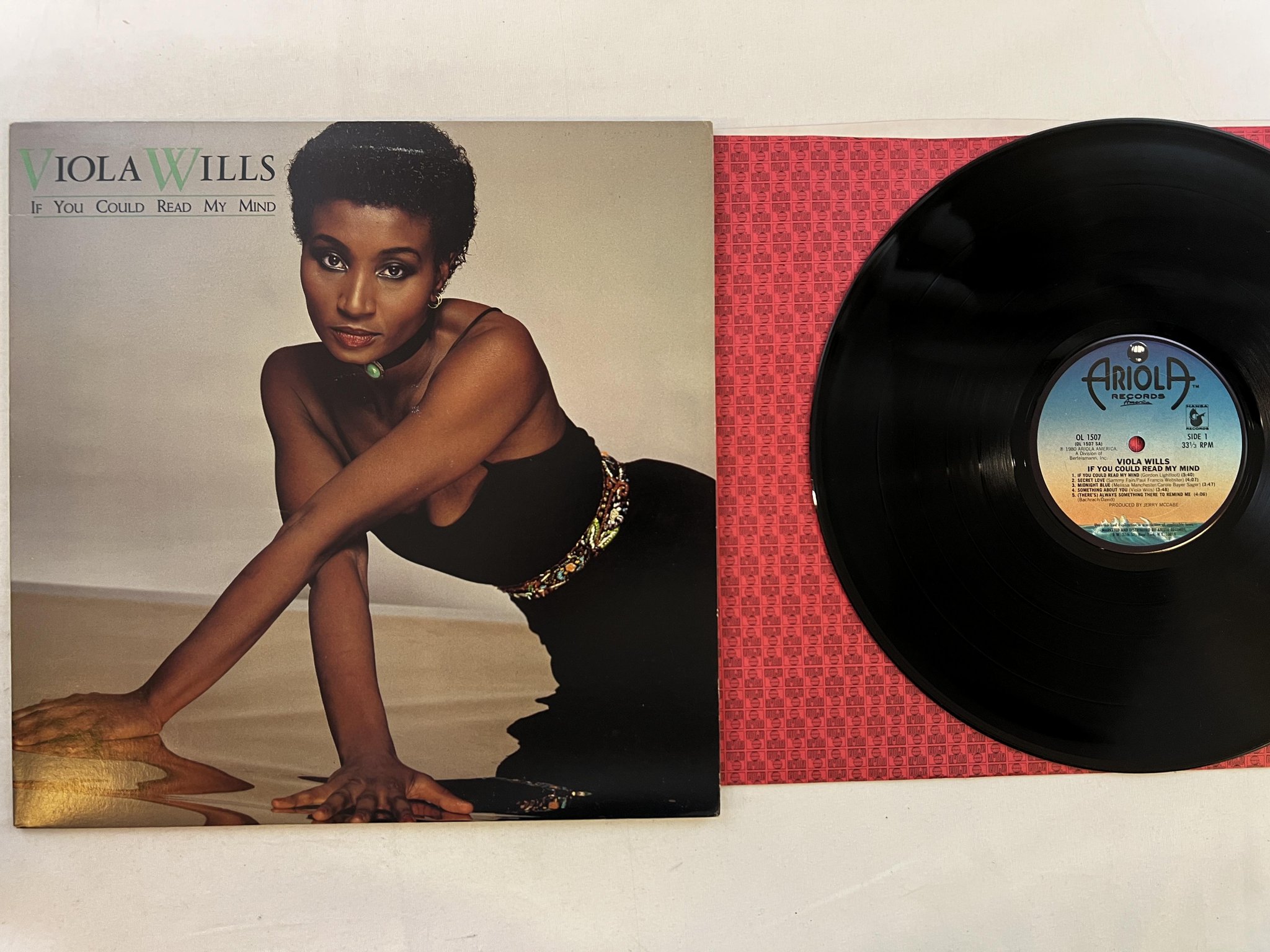 Omslagsbild för skivan VIOLA WILLS if you could read my mind LP -80 US ARIOLA OL-1507