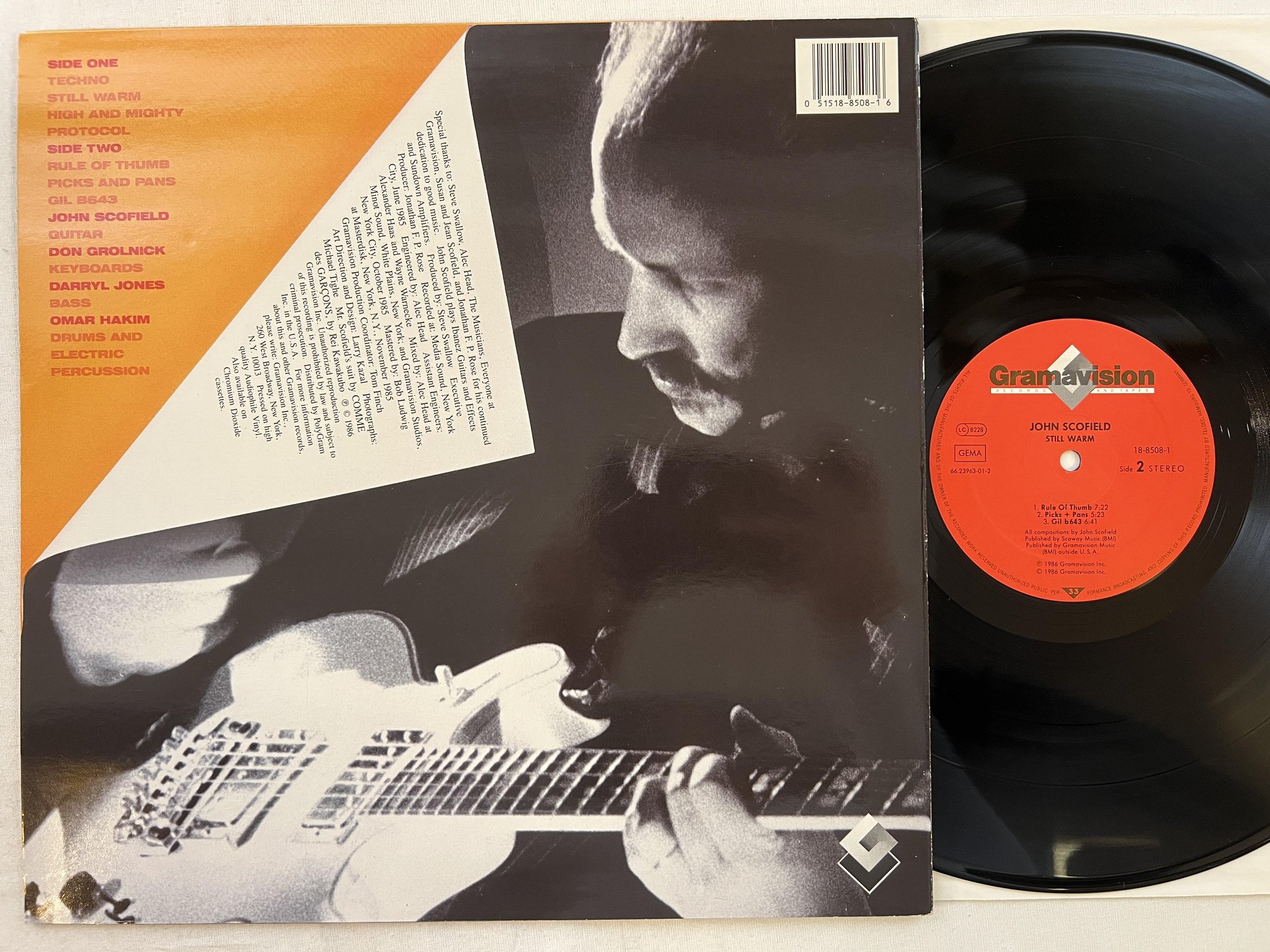 Omslagsbild för skivan JOHN SCOFIELD still warm LP -86 Ger GRAMAVISION 18-8508-1