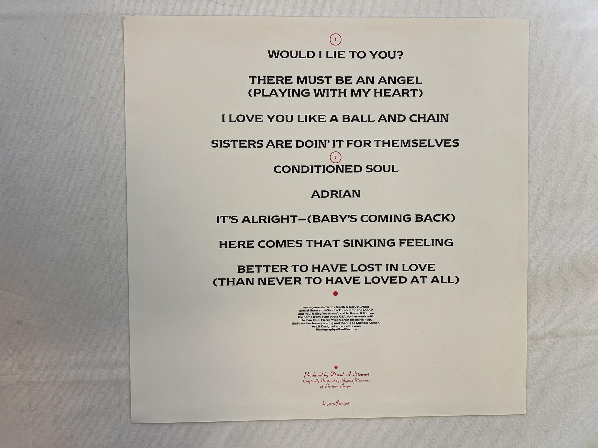 Omslagsbild för skivan EURYTHMICS be yourself tonight LP -85 RCA PL 70711 ** there must be an angel **