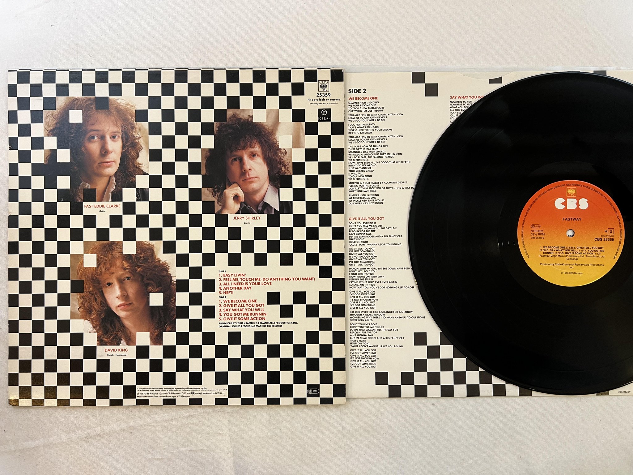 Omslagsbild för skivan FASTWAY s/t LP -83 Hol CBS 25359