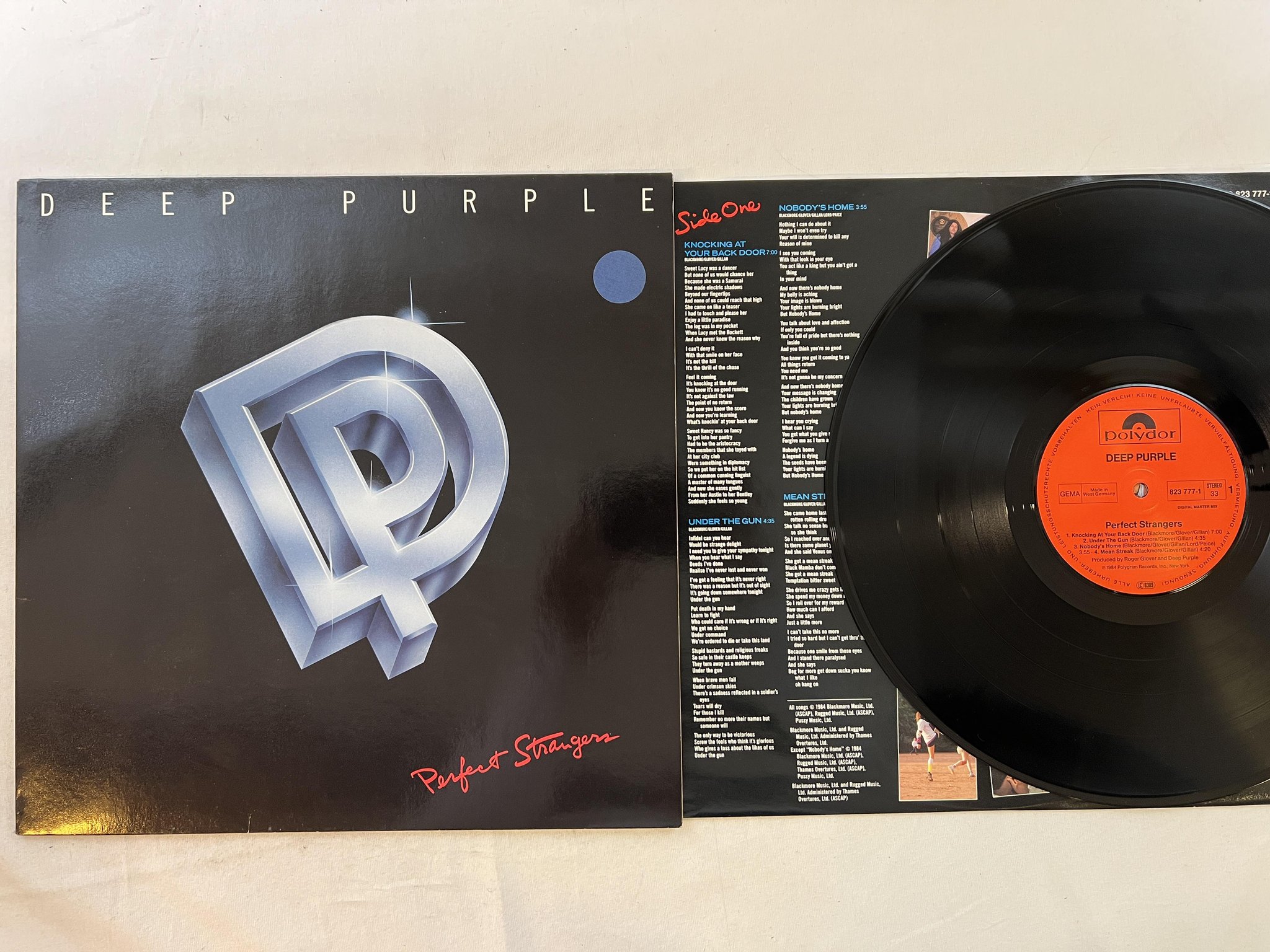 Omslagsbild för skivan DEEP PURPLE Perfect Strangers LP -84 Ger POLYDOR 823 777-1