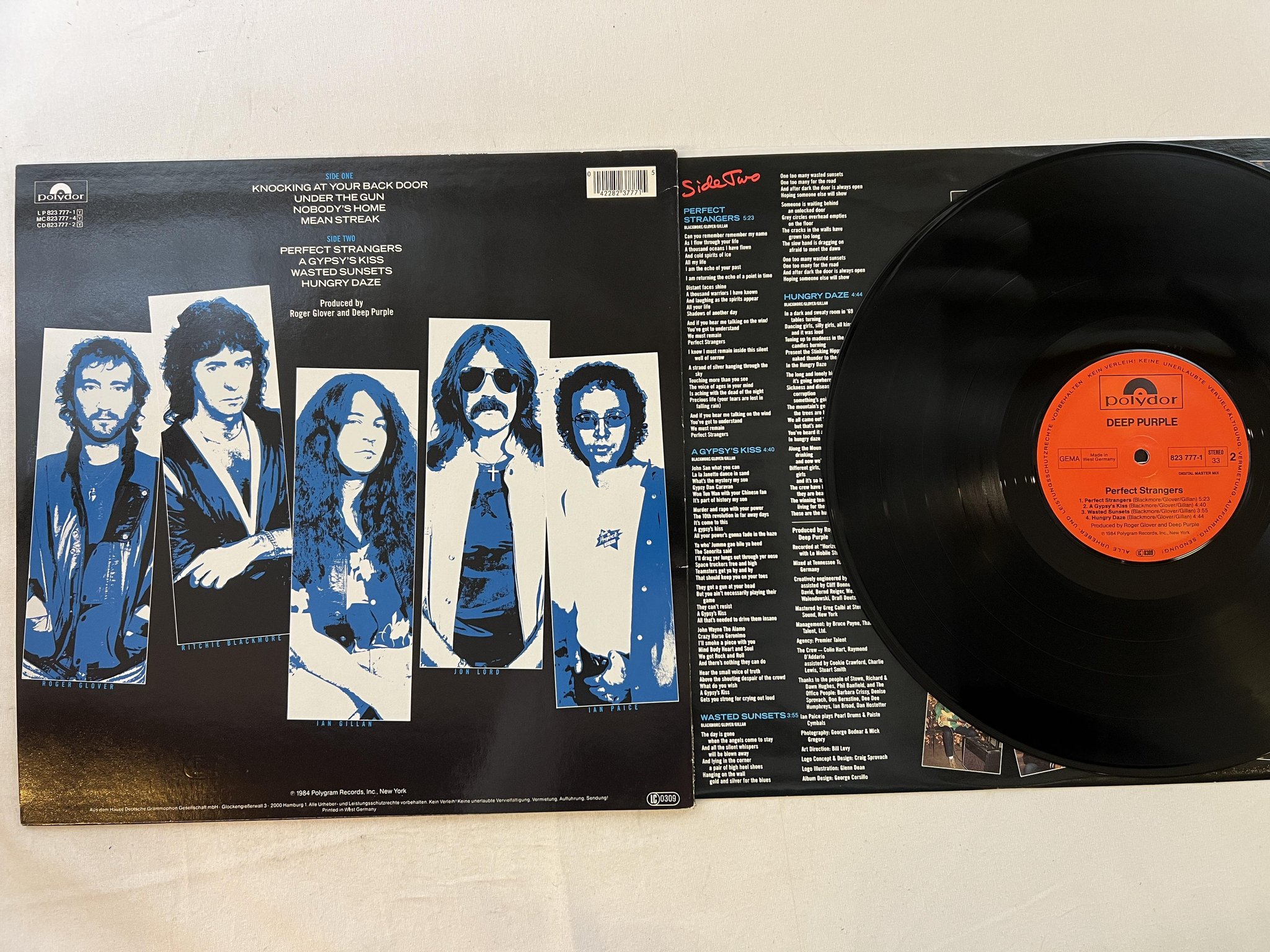 Omslagsbild för skivan DEEP PURPLE Perfect Strangers LP -84 Ger POLYDOR 823 777-1