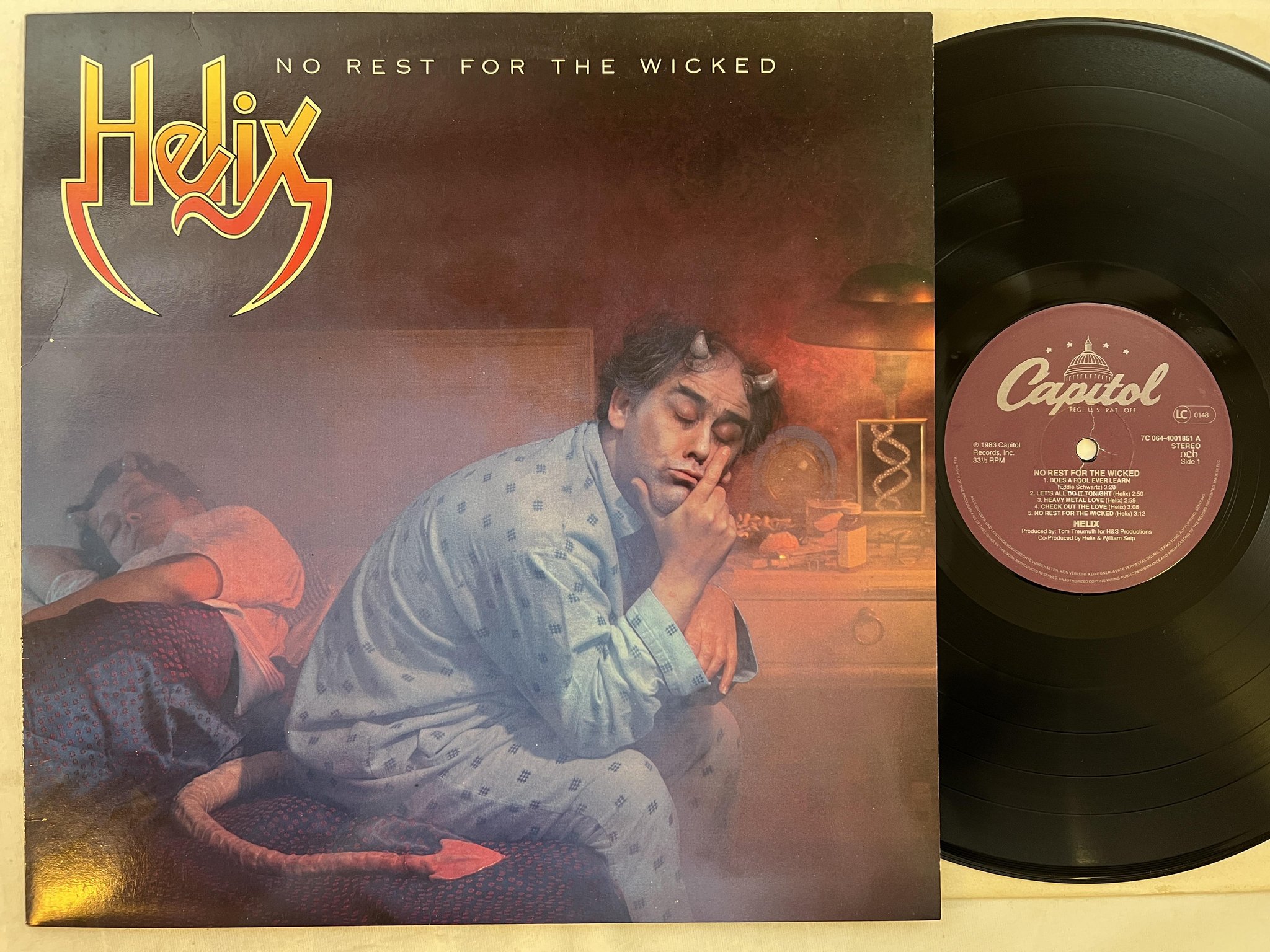 Omslagsbild för skivan HELIX no rest for the wicked LP -83 ncb CAPITOL 7C 064-4001851