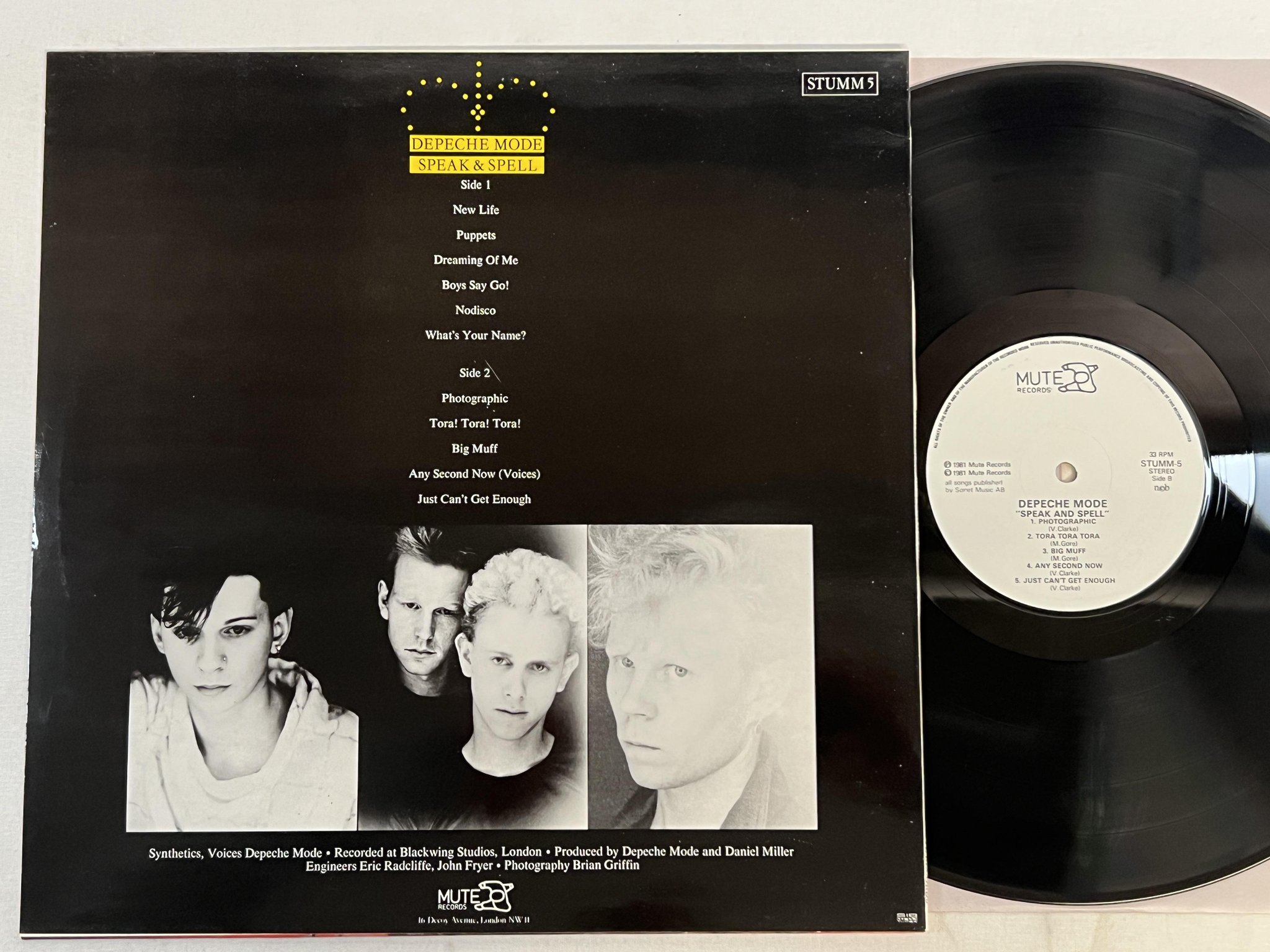 Omslagsbild för skivan DEPECHE MODE speak and spell LP -81 ncb MUTE STUMM 5