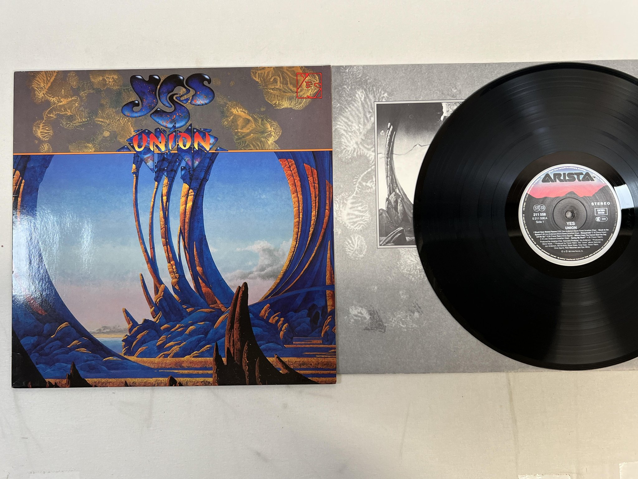 Omslagsbild för skivan YES union LP -91 Ger ARISTA 211 558