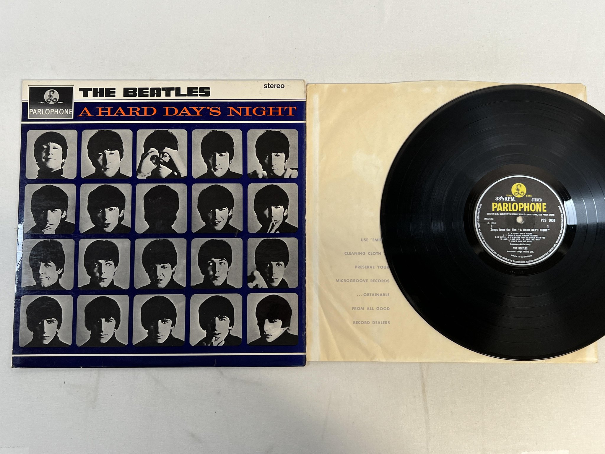 Omslagsbild för skivan THE BEATLES a hard day's night LP -64 UK PARLOPHONE PCS 3058