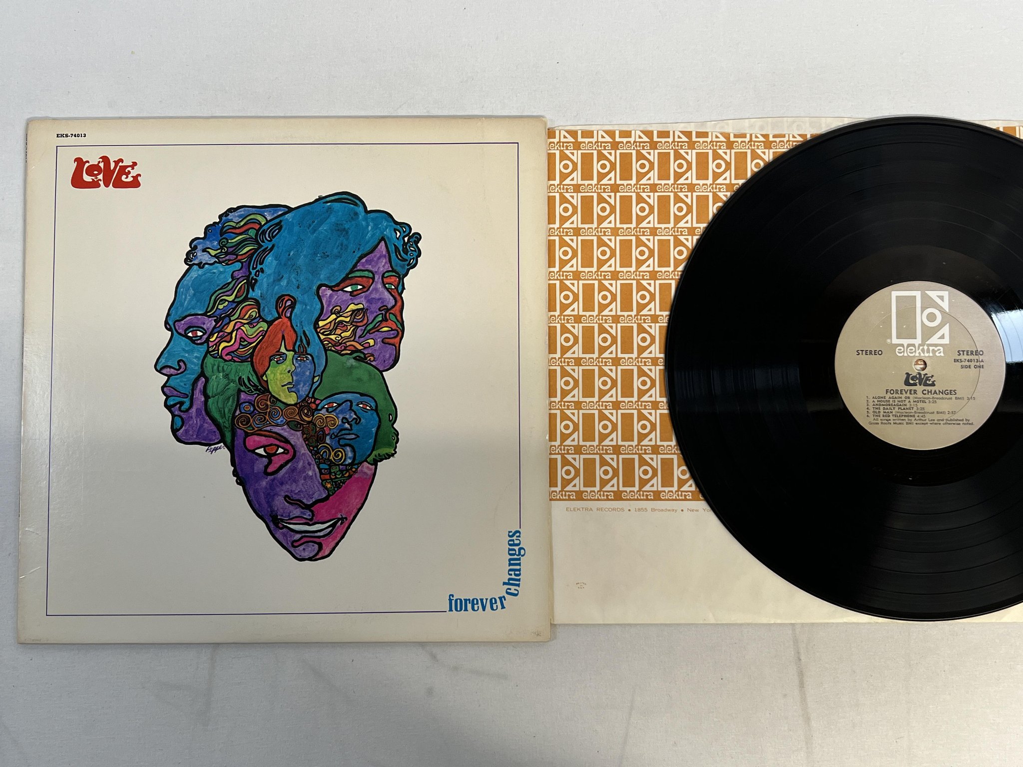 Omslagsbild för skivan LOVE forever changes LP -67 US ELEKTRA EKS-74013