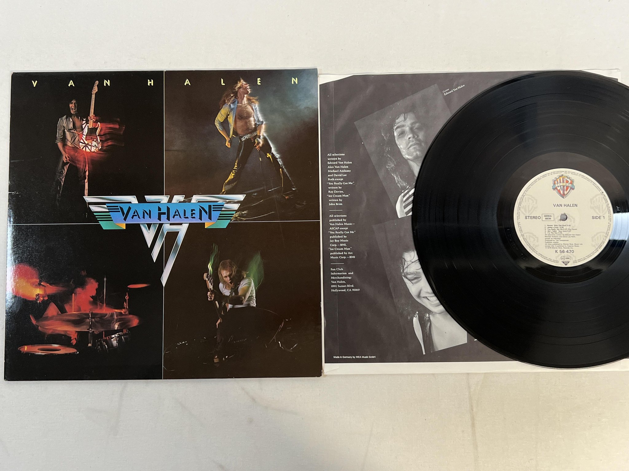 Omslagsbild för skivan VAN HALEN s/t LP -78 Ger WARNER BROS K 56470