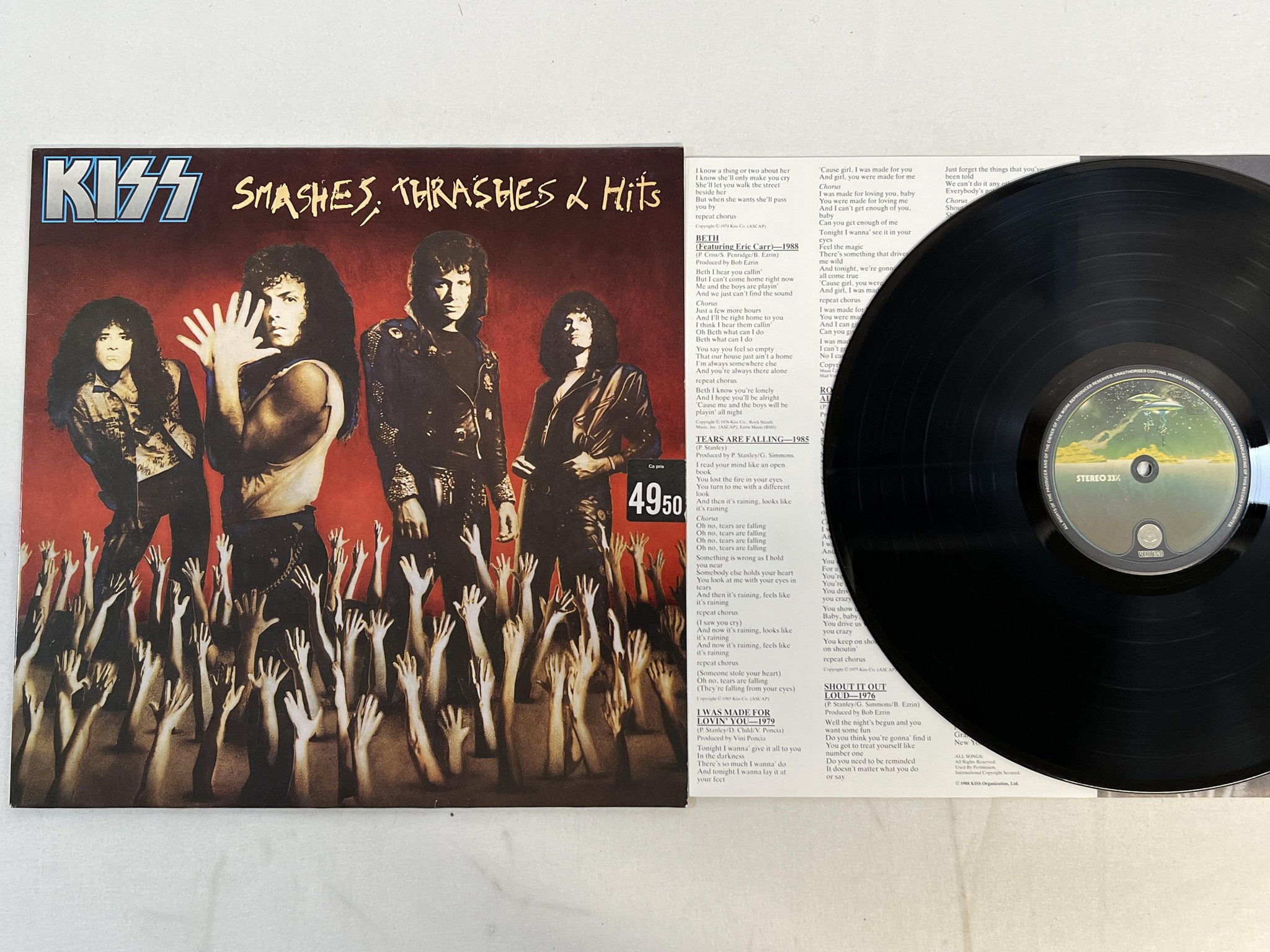 Omslagsbild för skivan KISS smashes, thrashes & hits LP -88 VERTIGO 836 759-1