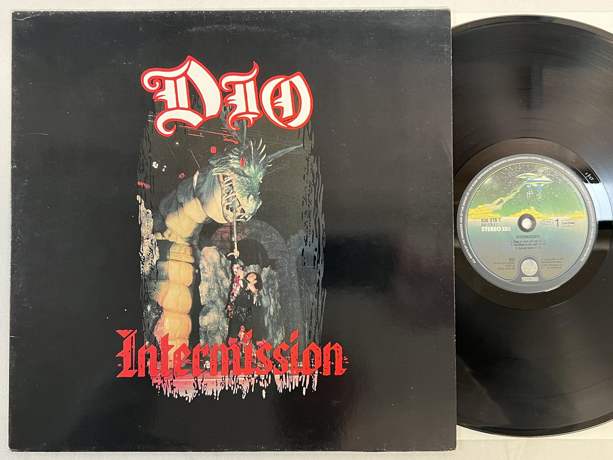 Omslagsbild för skivan DIO intermission LP -86 Hol VERTIGO 830 078-1