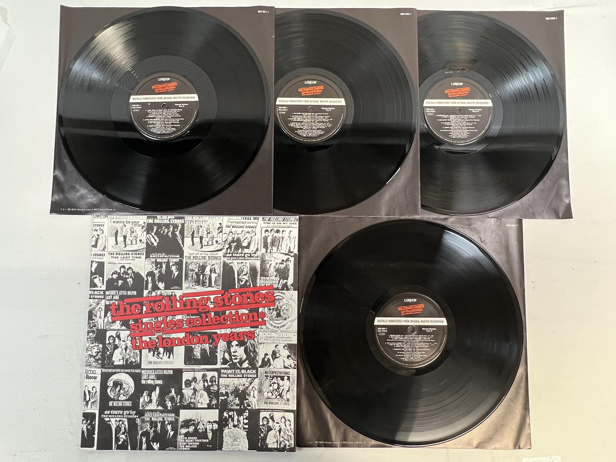 Omslagsbild för skivan THE ROLLING STONES Singles Collection 4xLP BOX -89 ABKCO 820 900-1