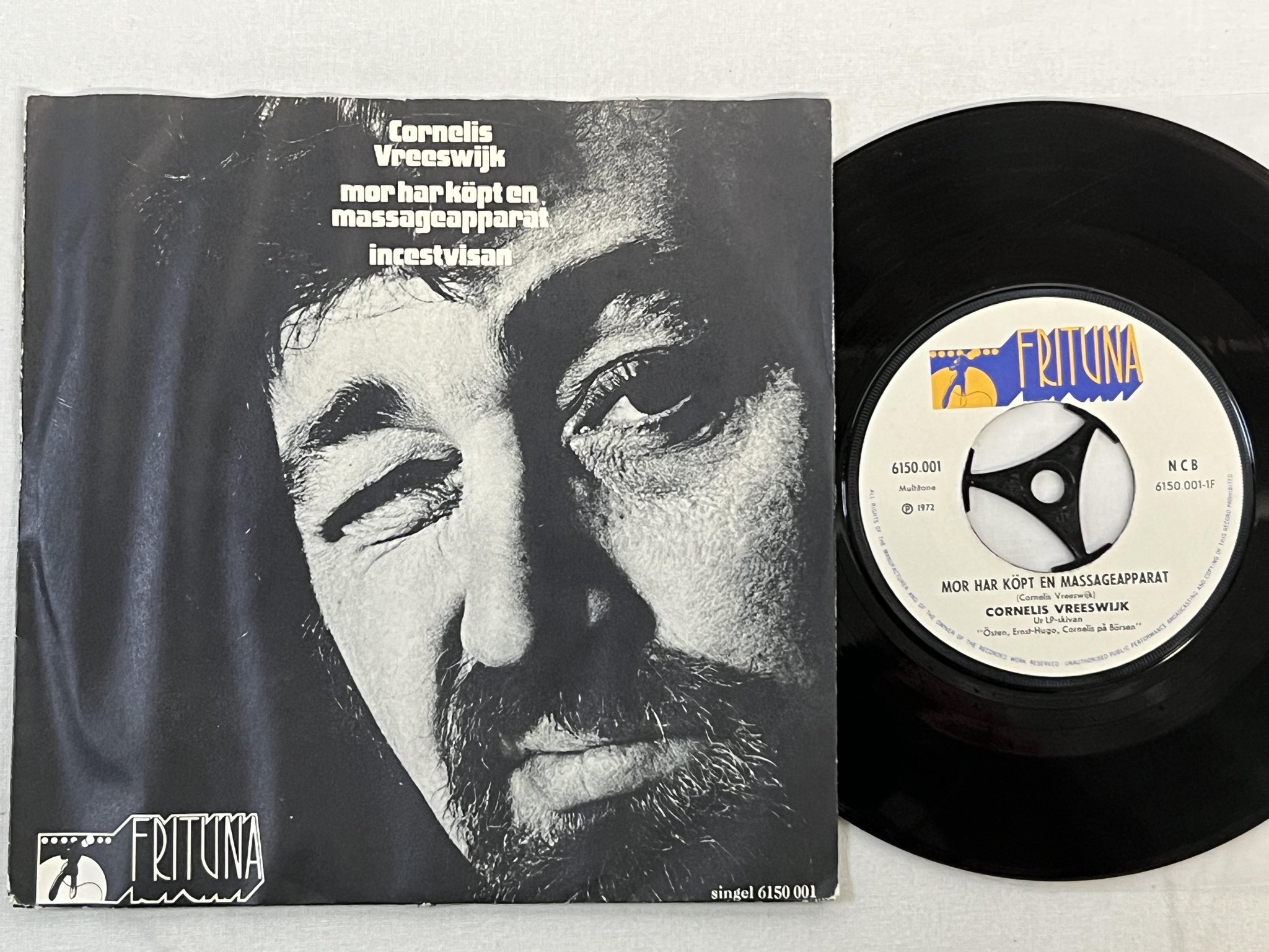 Omslagsbild för skivan CORNELIS VREESWIJK mor har köpt en massageapparat 7" -72 FRITUNA 6150 001