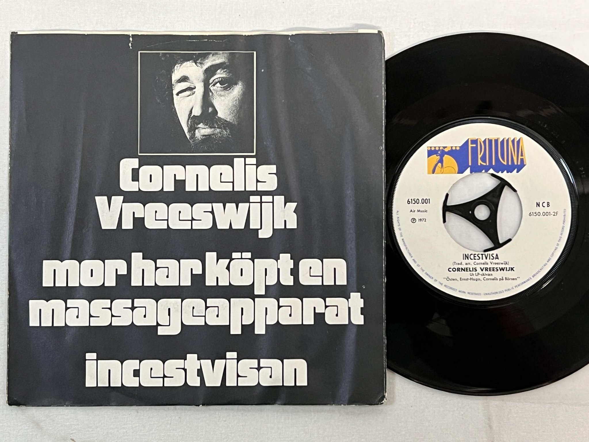 Omslagsbild för skivan CORNELIS VREESWIJK mor har köpt en massageapparat 7" -72 FRITUNA 6150 001
