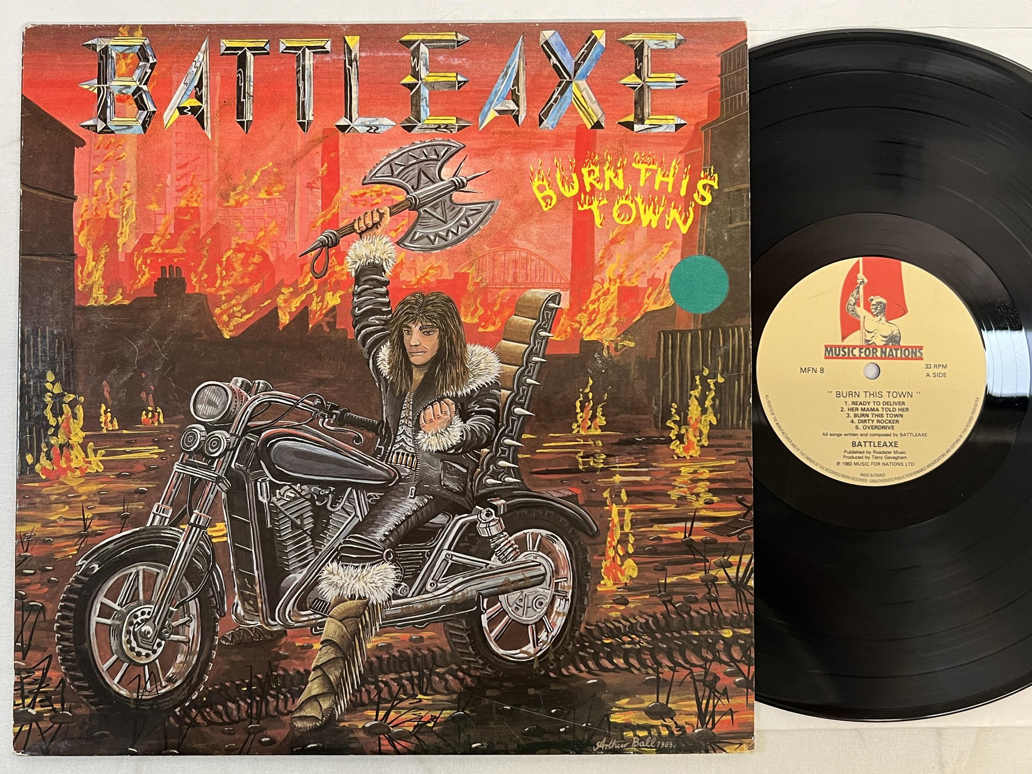 Omslagsbild för skivan BATTLEAXE burn this town LP -83 MUSIC FOR NATIONS MFN-8