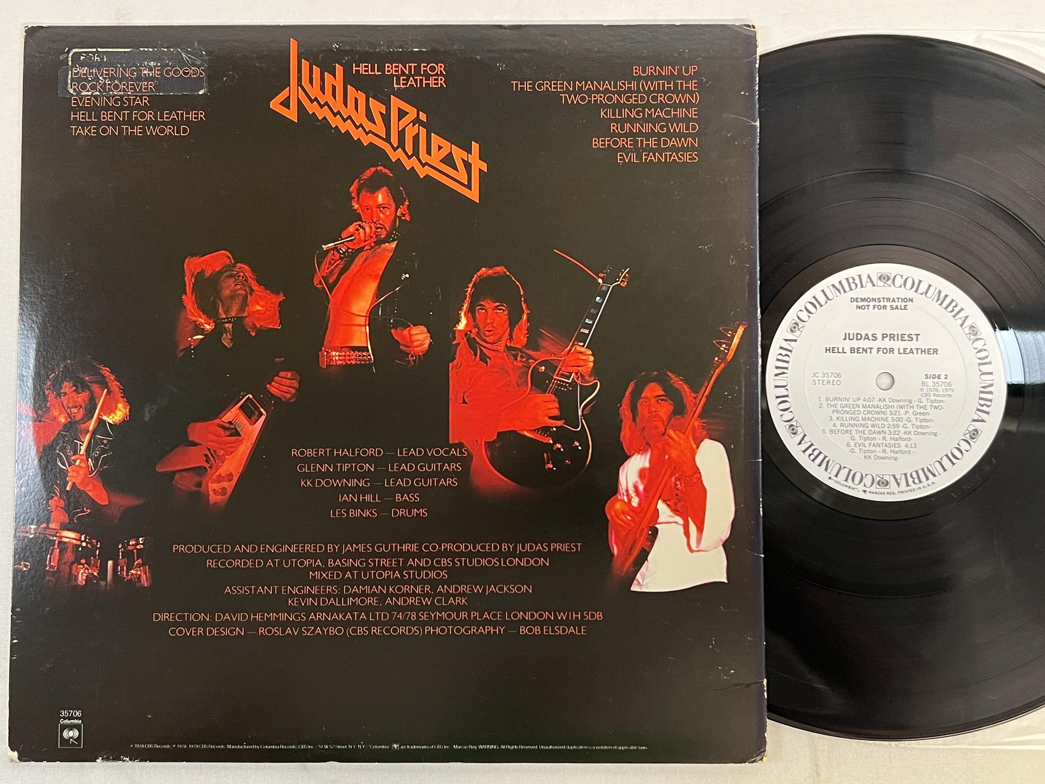 Omslagsbild för skivan JUDAS PRIEST hell bent for leather LP -79 US COLUMBIA JC 35706 promo