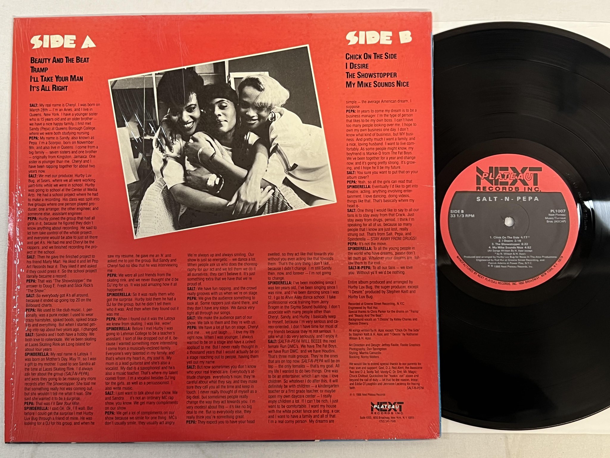 Omslagsbild för skivan SALT N PEPA hot cool vicious LP -86 US NEXT PLATEAU PL1007 ** hype sticker **