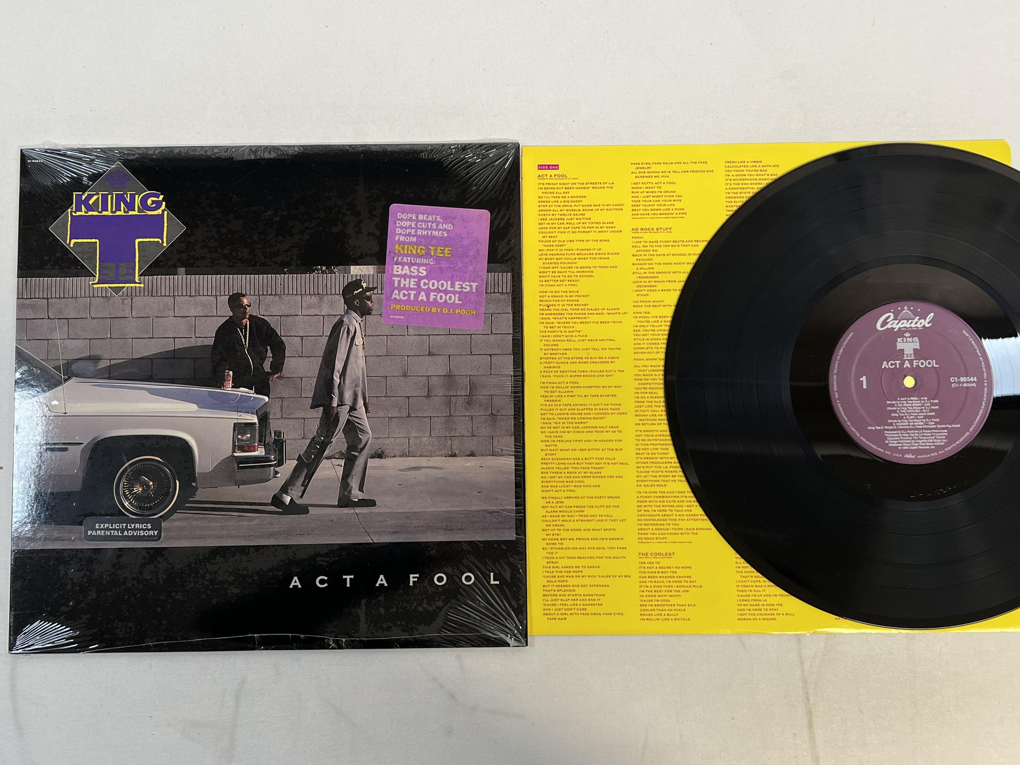 Omslagsbild för skivan KING TEE act a fool LP -88 US CAPITOL C1-90544 ** hype sticker **