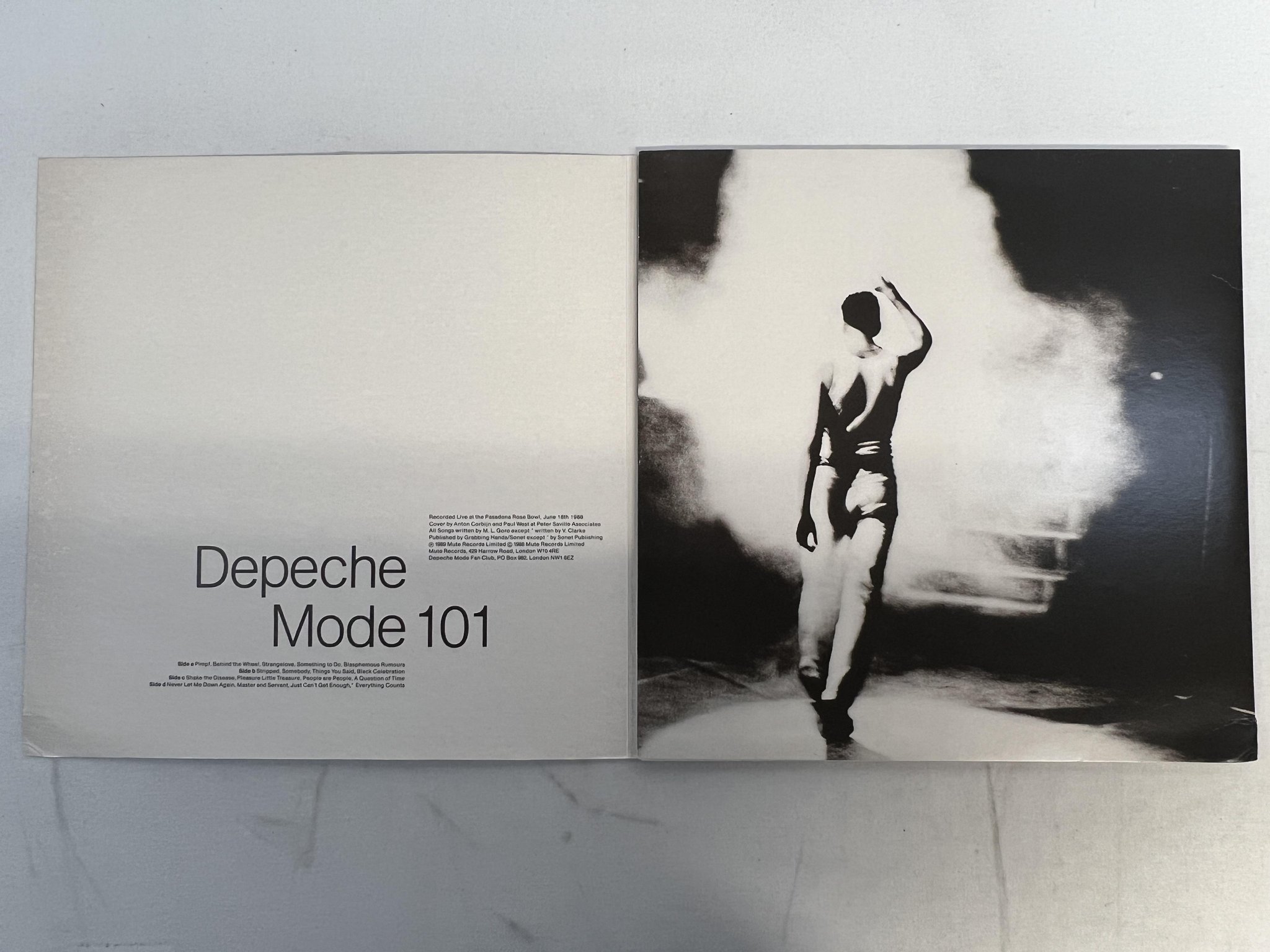 Omslagsbild för skivan DEPECHE MODE 101 2xLP -88 ncb MUTE STUMM 101