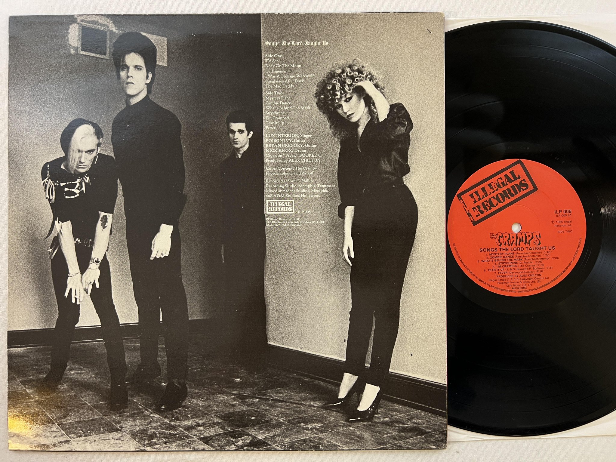 Omslagsbild för skivan THE CRAMPS songs the lord taught us LP -80 ILLEGAL ILP 005 ** garage rock **