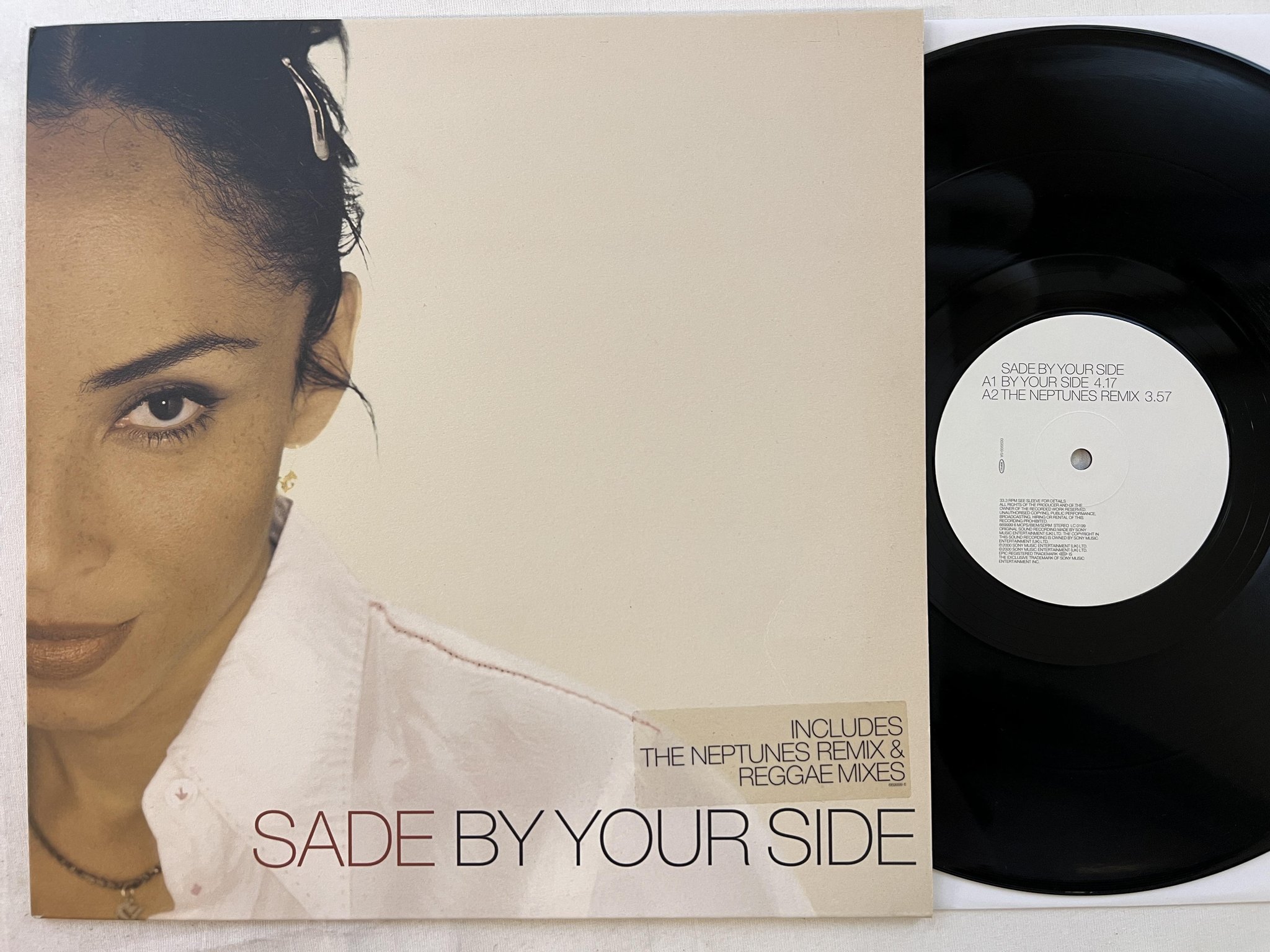 Omslagsbild för skivan SADE by your side 12"single 2000 UK EPIC 669999 6