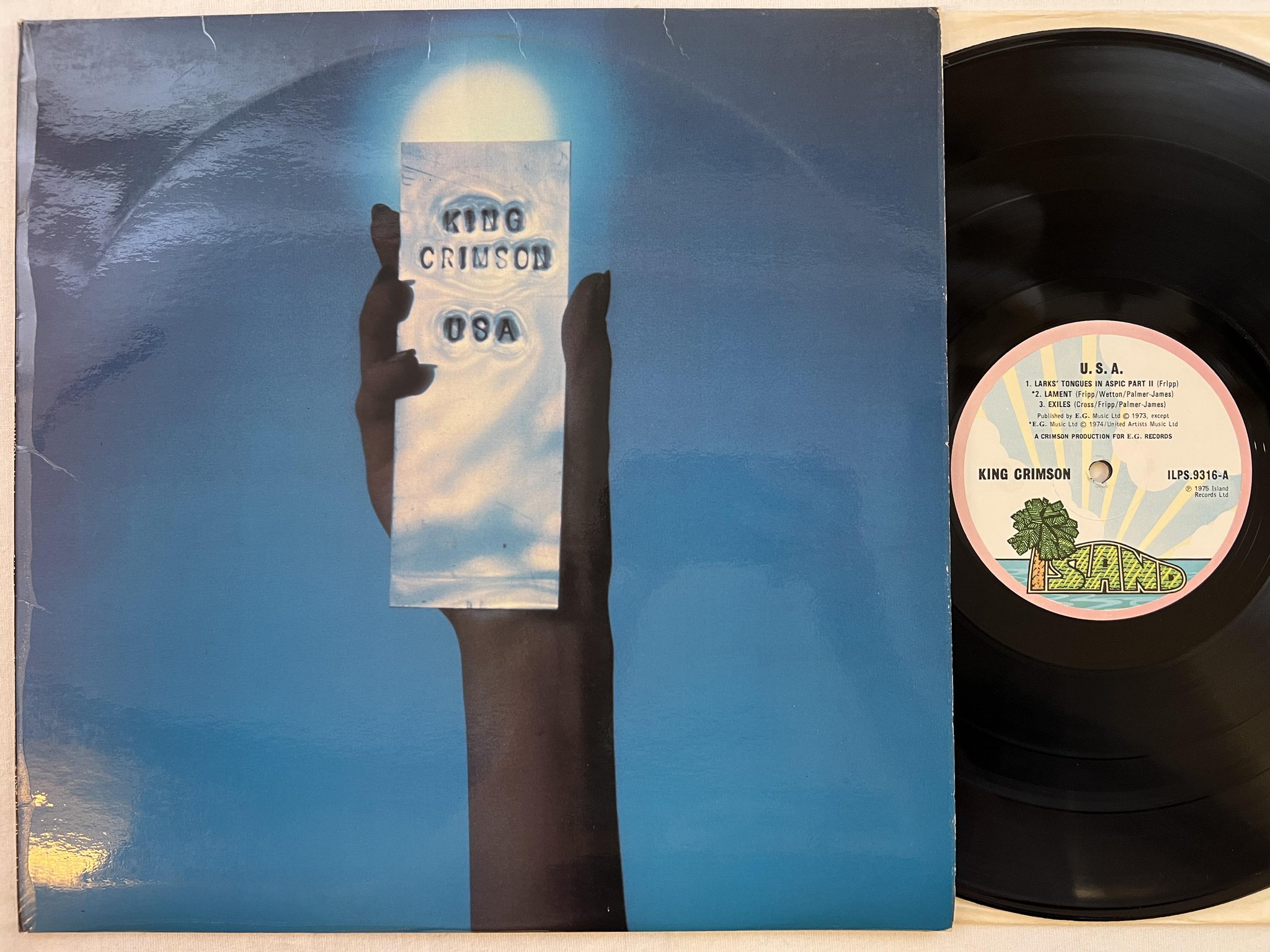 Omslagsbild för skivan KING CRIMSON U.S.A. LP -75 UK ISLAND ILPS 9316