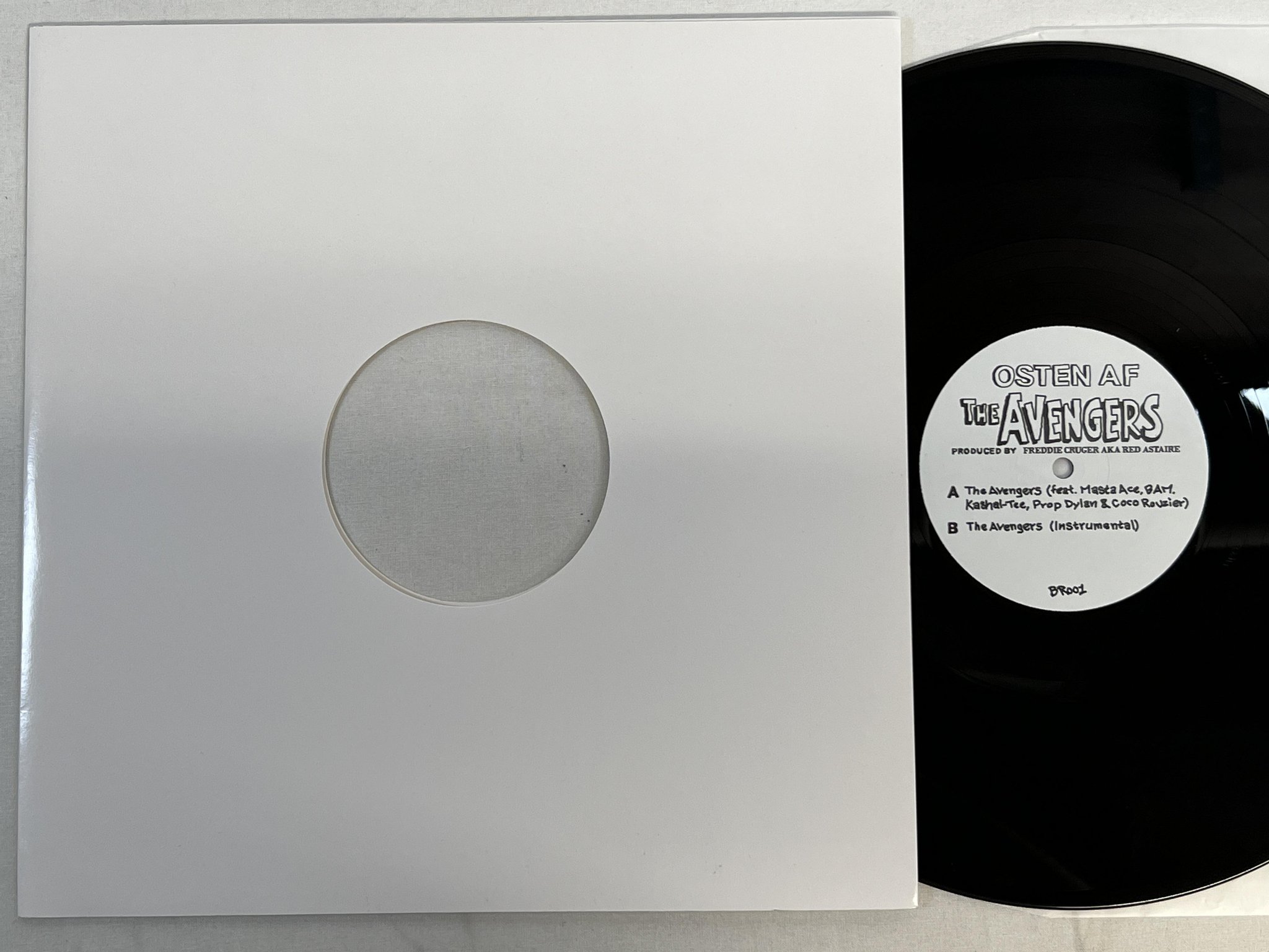 Omslagsbild för skivan OSTEN AF the avengers 12"single Red Astaire, Masta Ace, Prop Dylan, Kashal-Tee