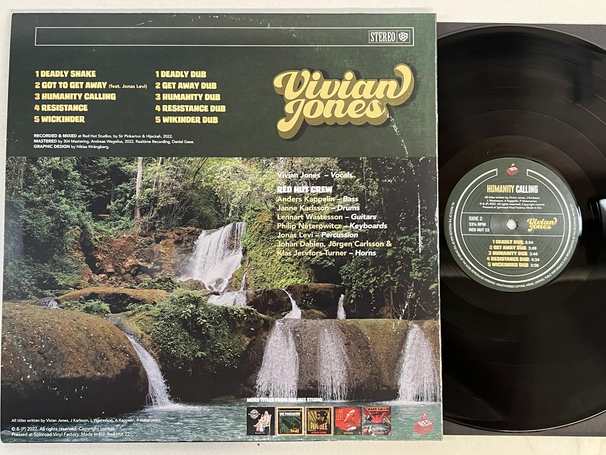 Omslagsbild för skivan VIVIAN JONES Humanity Calling LP 2023 RED HUT 22 reggae