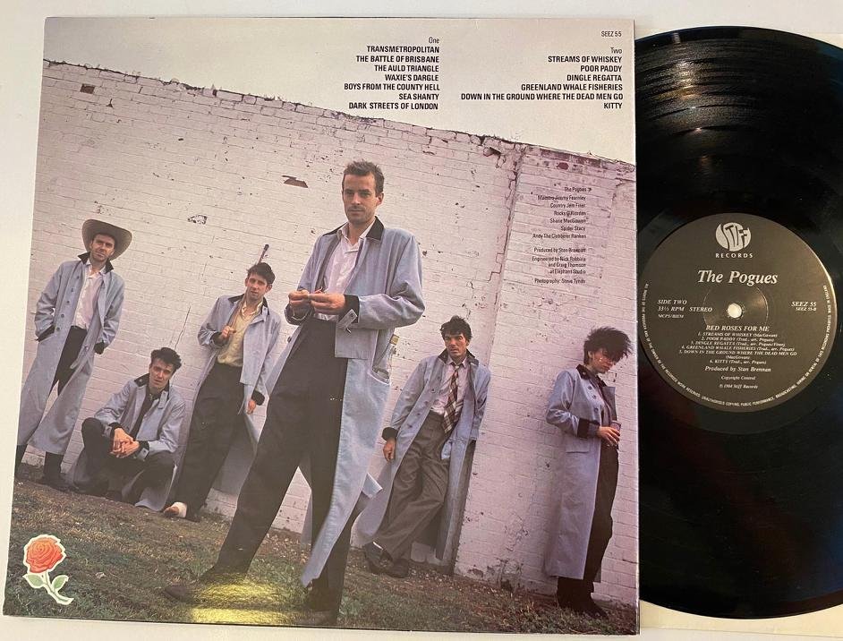 Omslagsbild för skivan THE POGUES red roses for me LP -84 UK STIFF SEEZ 55