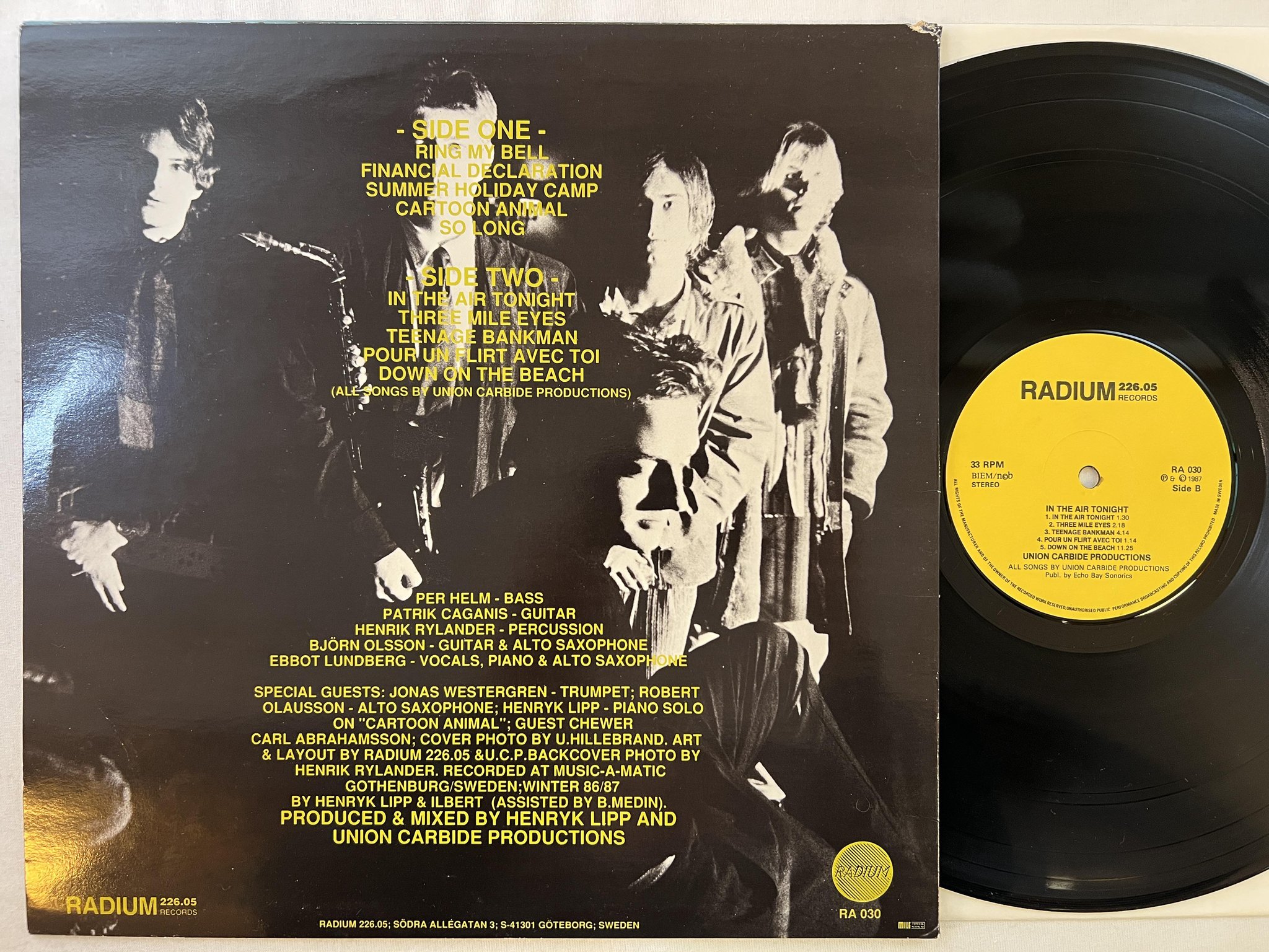 Omslagsbild för skivan UNION CARBIDE PRODUCTIONS In The Air Tonight LP -87 Swe RADIUM 226.05 RA 030