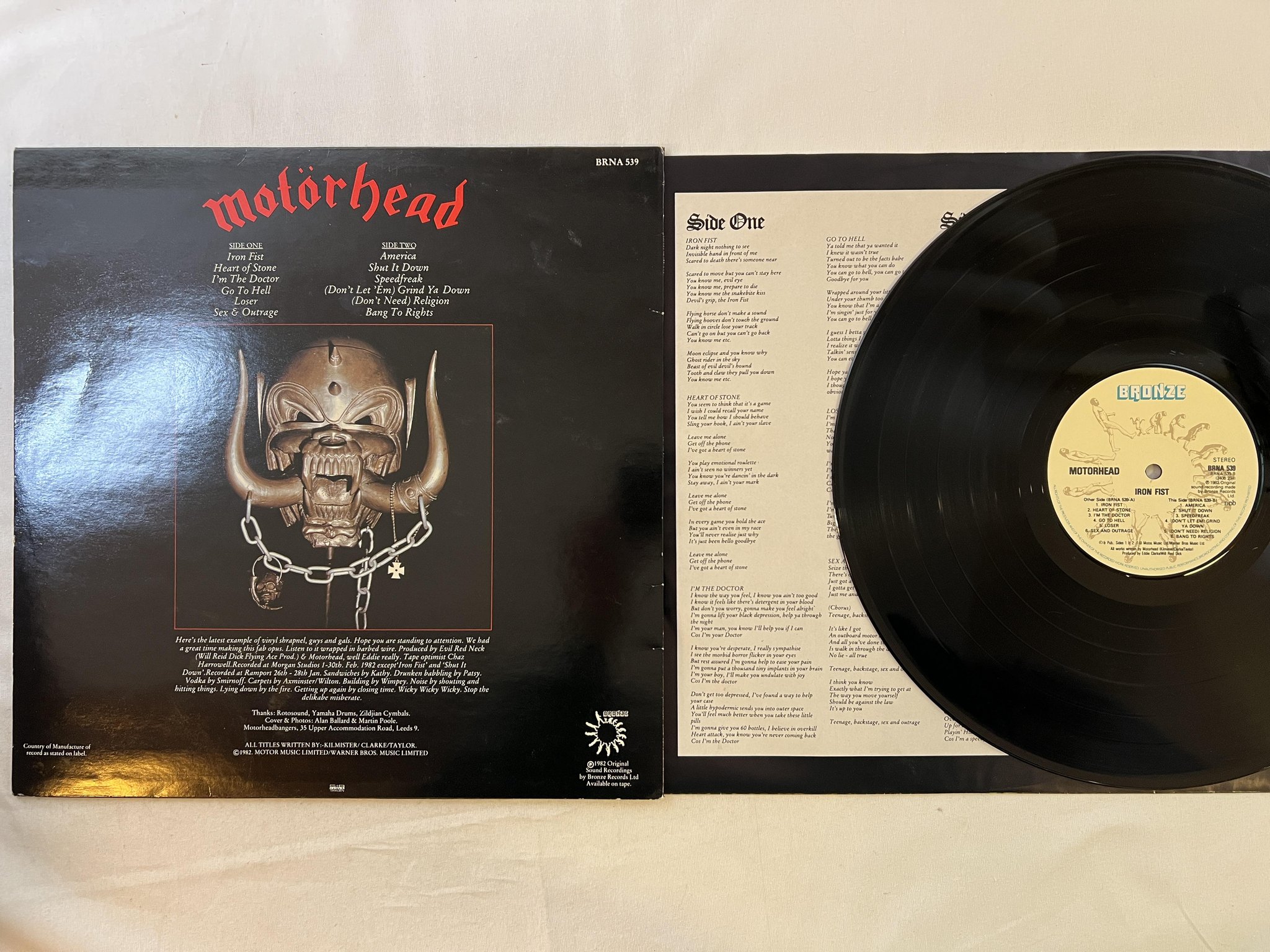 Omslagsbild för skivan MOTOTHEAD iron fist LP -82 ncb BRONZE BRNA 539