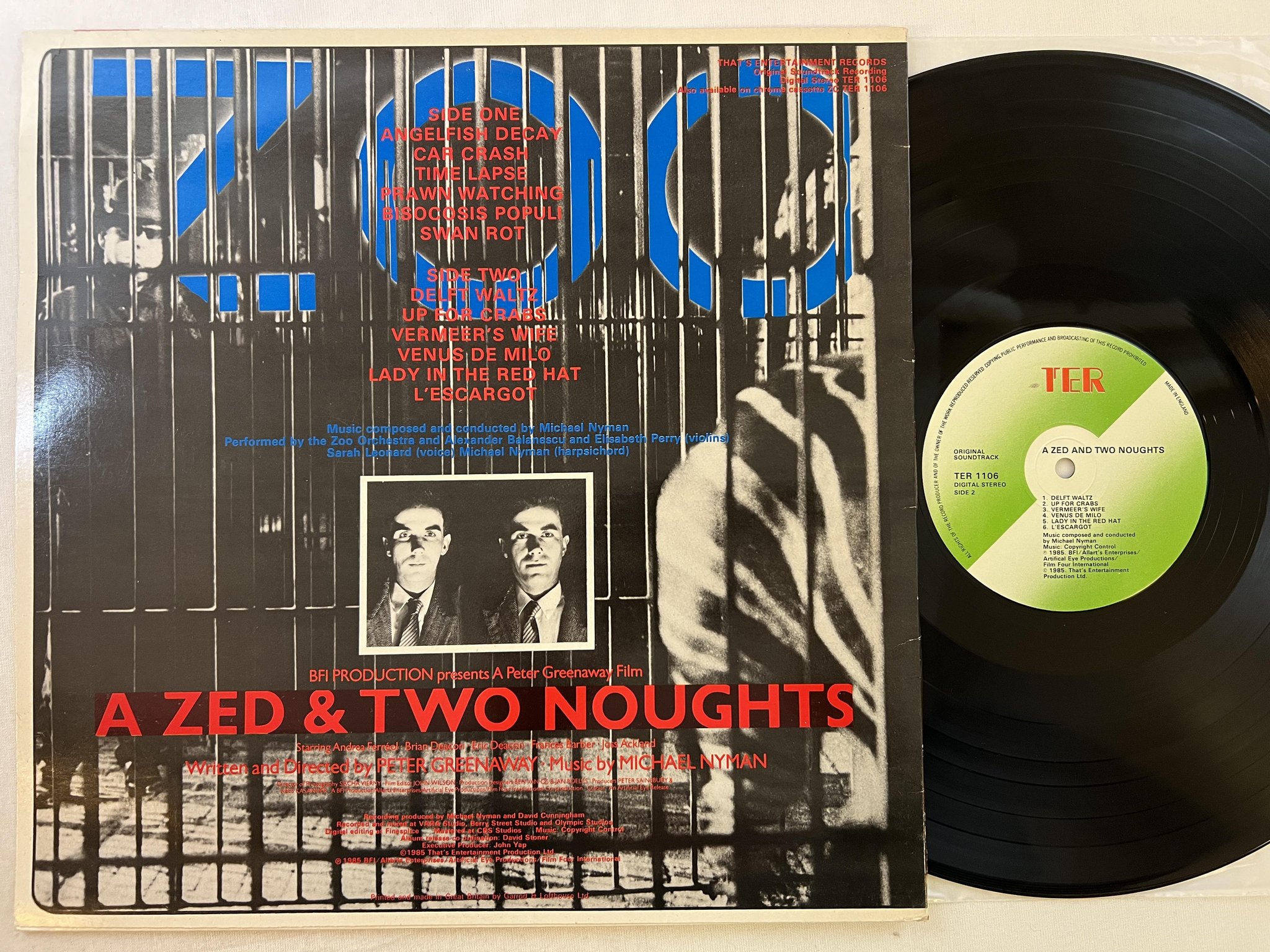 Omslagsbild för skivan MICHAEL NYMAN Music For Peter Greenaway's Film A Zed & Two Noughts LP -85 UK