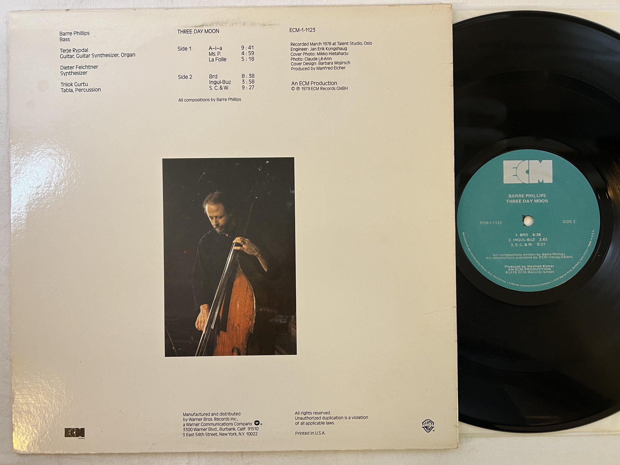 Omslagsbild för skivan BARRE PHILLIPS Three Day Moon LP -79 US ECM 1-1123