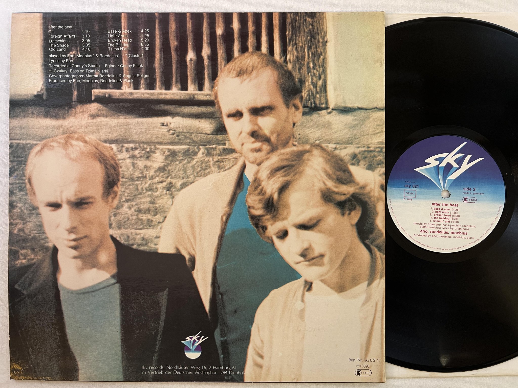 Omslagsbild för skivan ENO ROEDELIUS MOEBIUS after the heat LP -78 Ger SKY 021 kraut