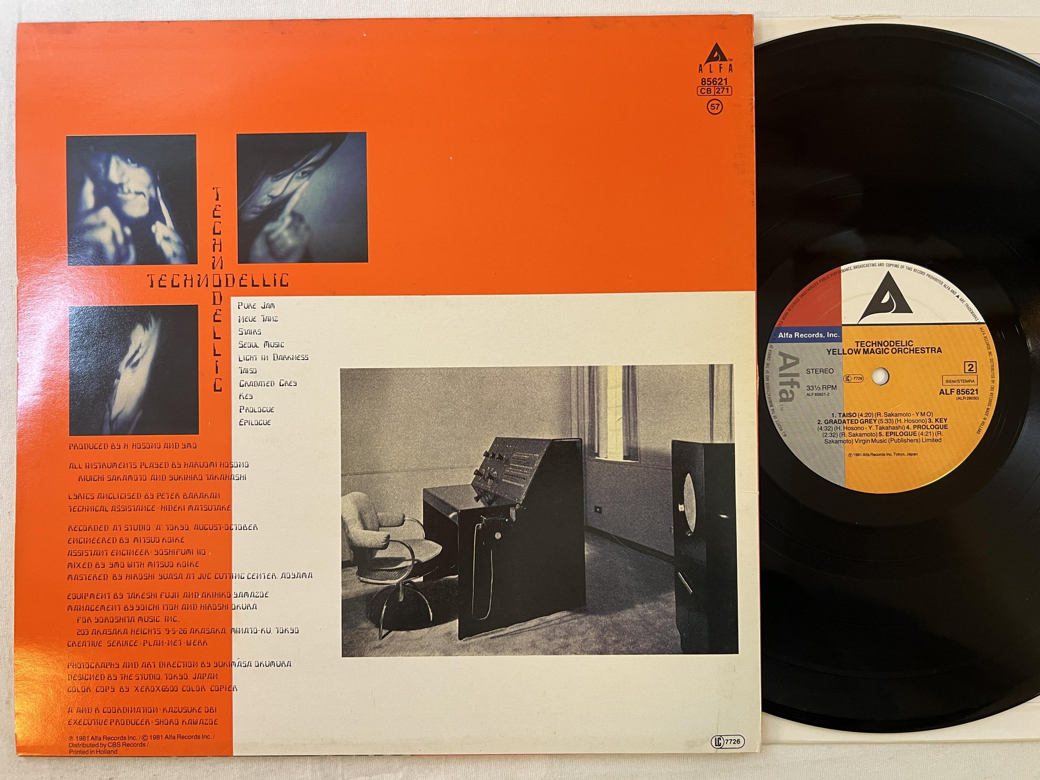 Omslagsbild för skivan YELLOW MAGIC ORCHESTRA technodelic LP -81 Hol ALFA ALF 85621