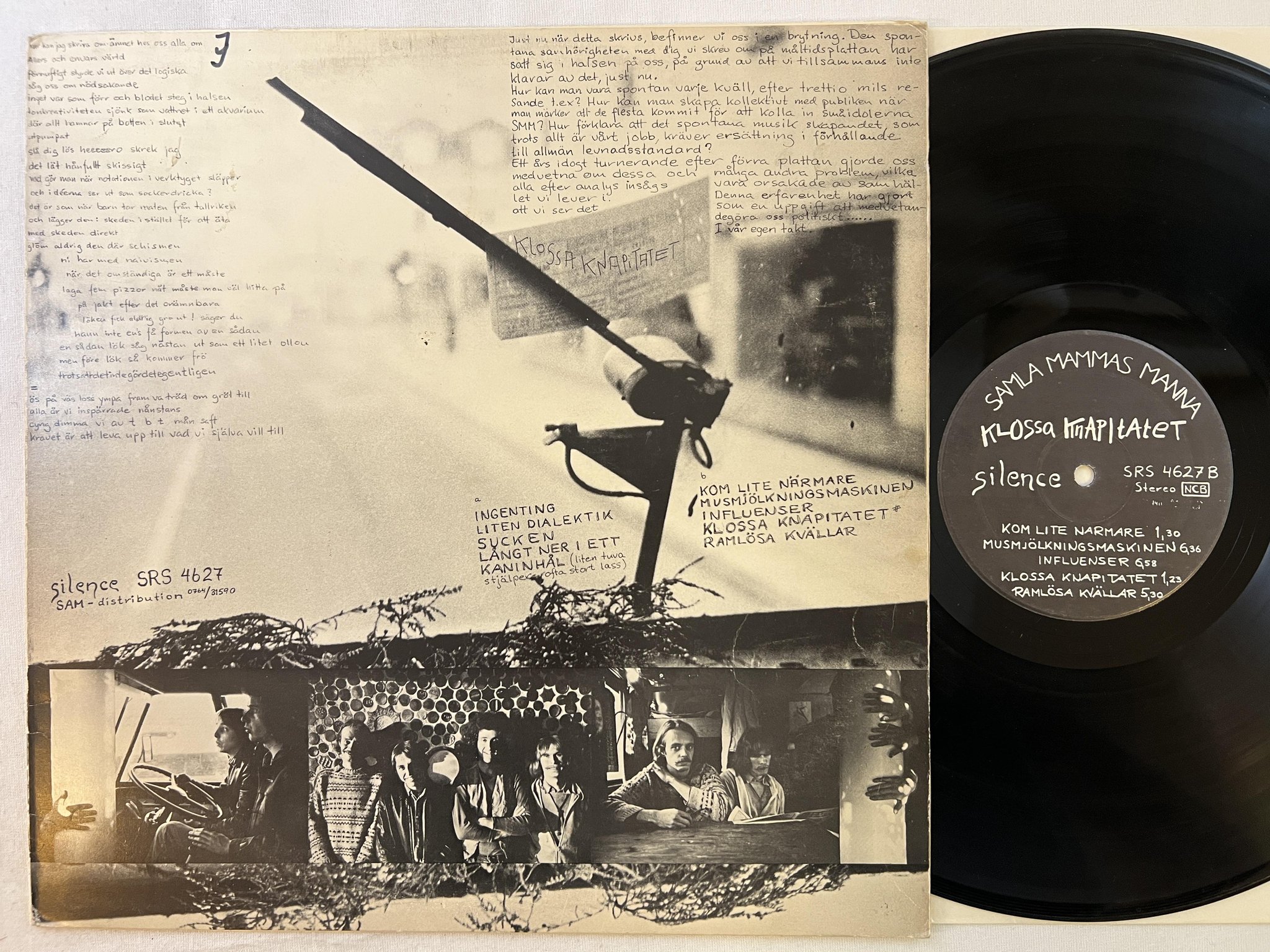 Omslagsbild för skivan SAMLA MAMMAS MANNA klossa knapitatet LP -74 Swe SILENCE SRS 4627