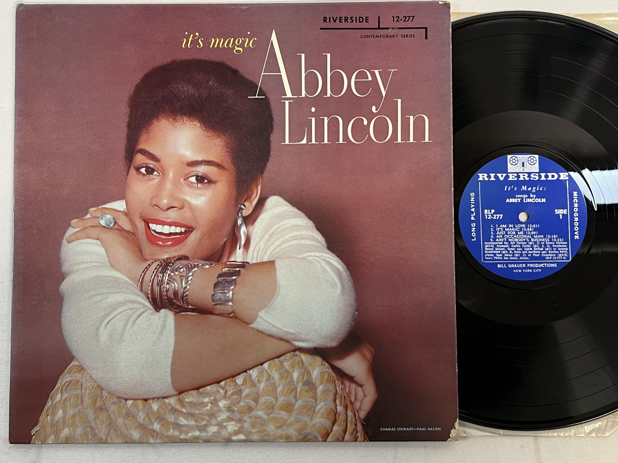 Omslagsbild för skivan ABBEY LINCOLN it's magic LP US riverside RLP 12-277