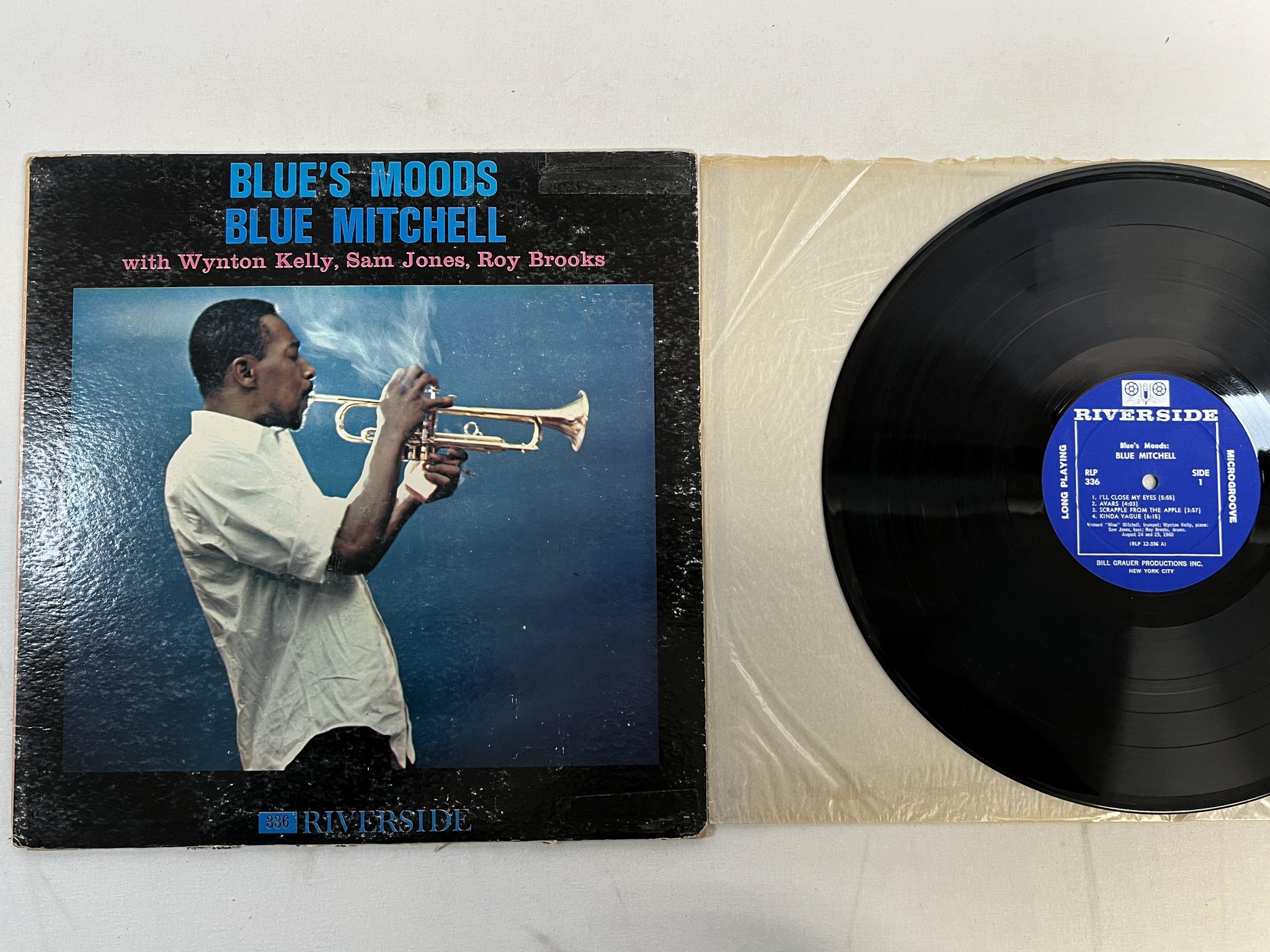 Omslagsbild för skivan BLUE MITCHELL blue's moods LP -60 US RIVERSIDE RLP 336 DEEP GROOVED OG