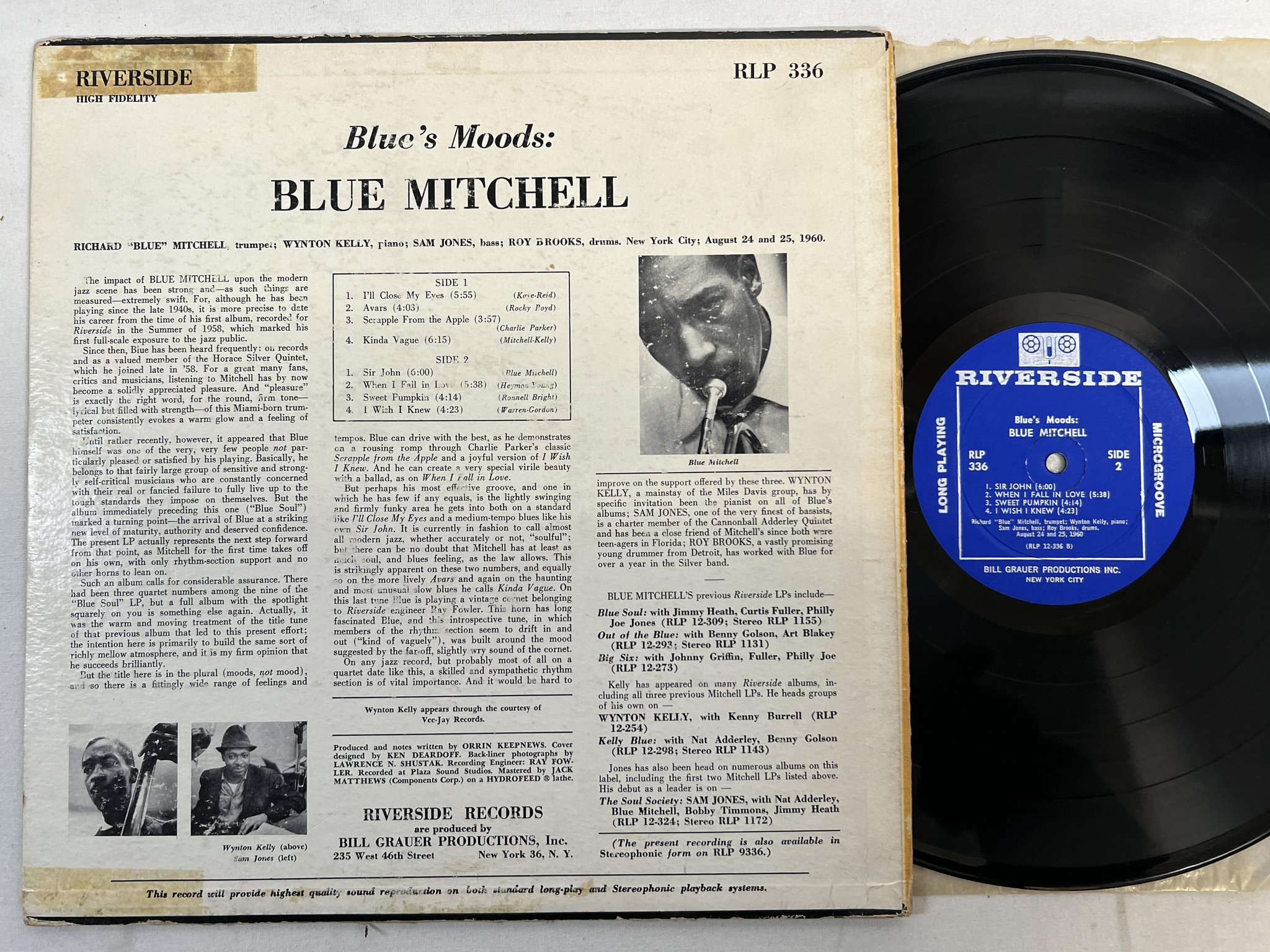Omslagsbild för skivan BLUE MITCHELL blue's moods LP -60 US RIVERSIDE RLP 336 DEEP GROOVED OG