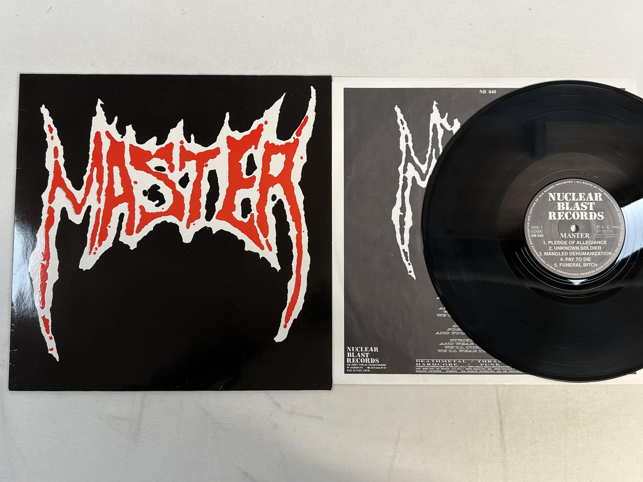Omslagsbild för skivan MASTER s/t LP -90 Ger NUCLEAR BLAST NB 040 ** Death Metal **
