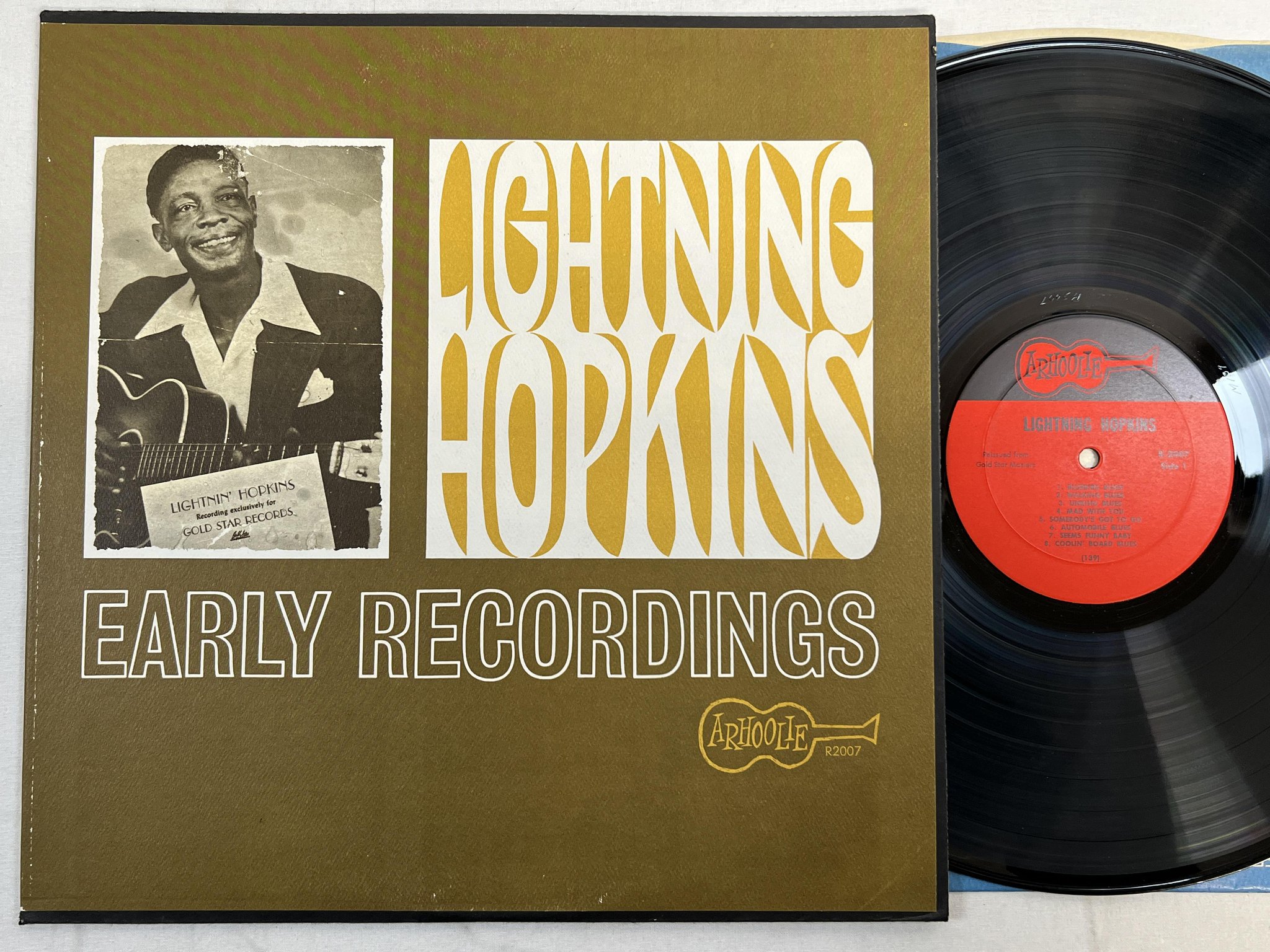 Omslagsbild för skivan LIGHTNING HOPKINS early recordings LP re US ARHOOLIE R-2007