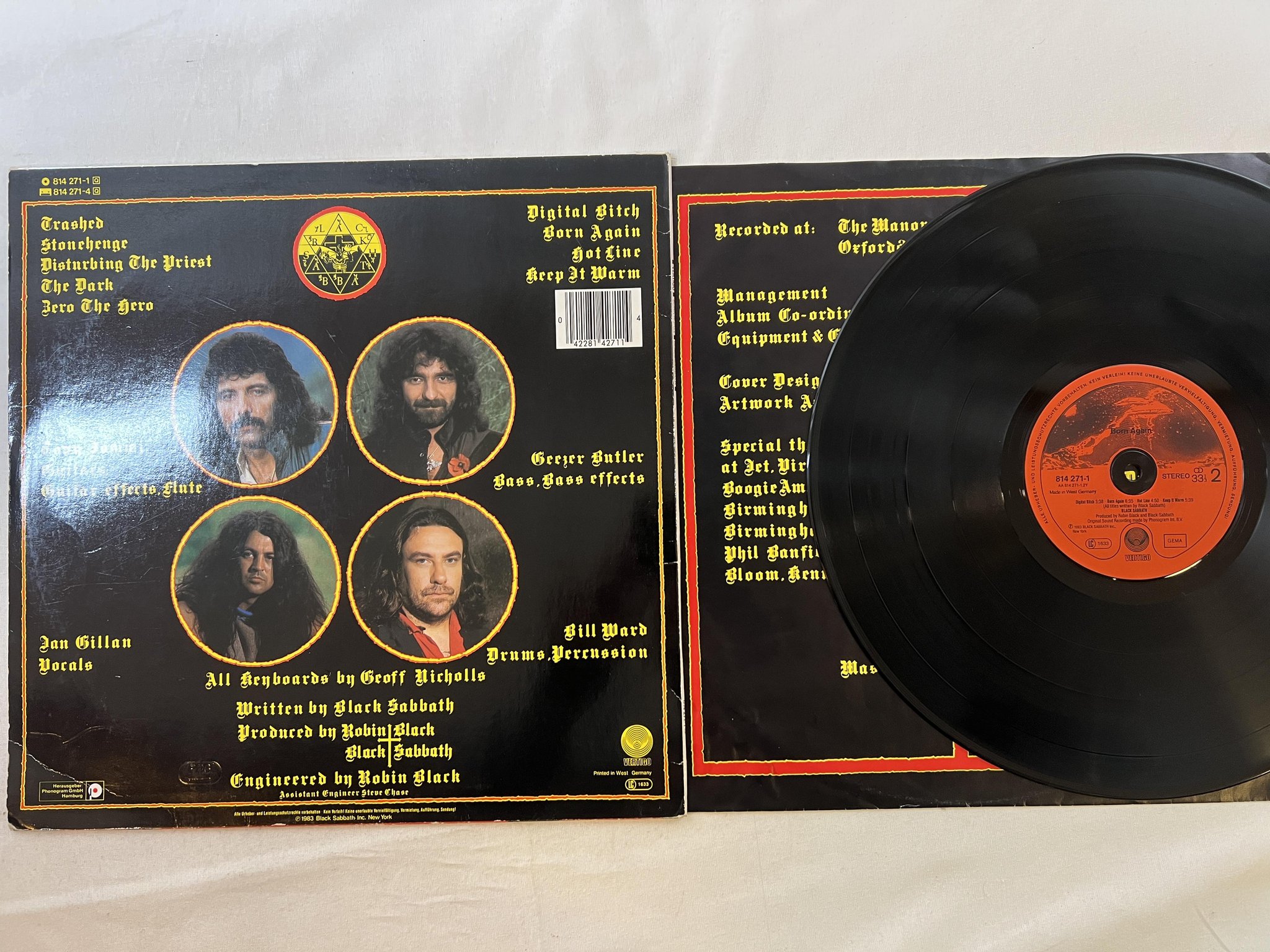 Omslagsbild för skivan BLACK SABBATH born again LP -83 VERTIGO 814 271-1