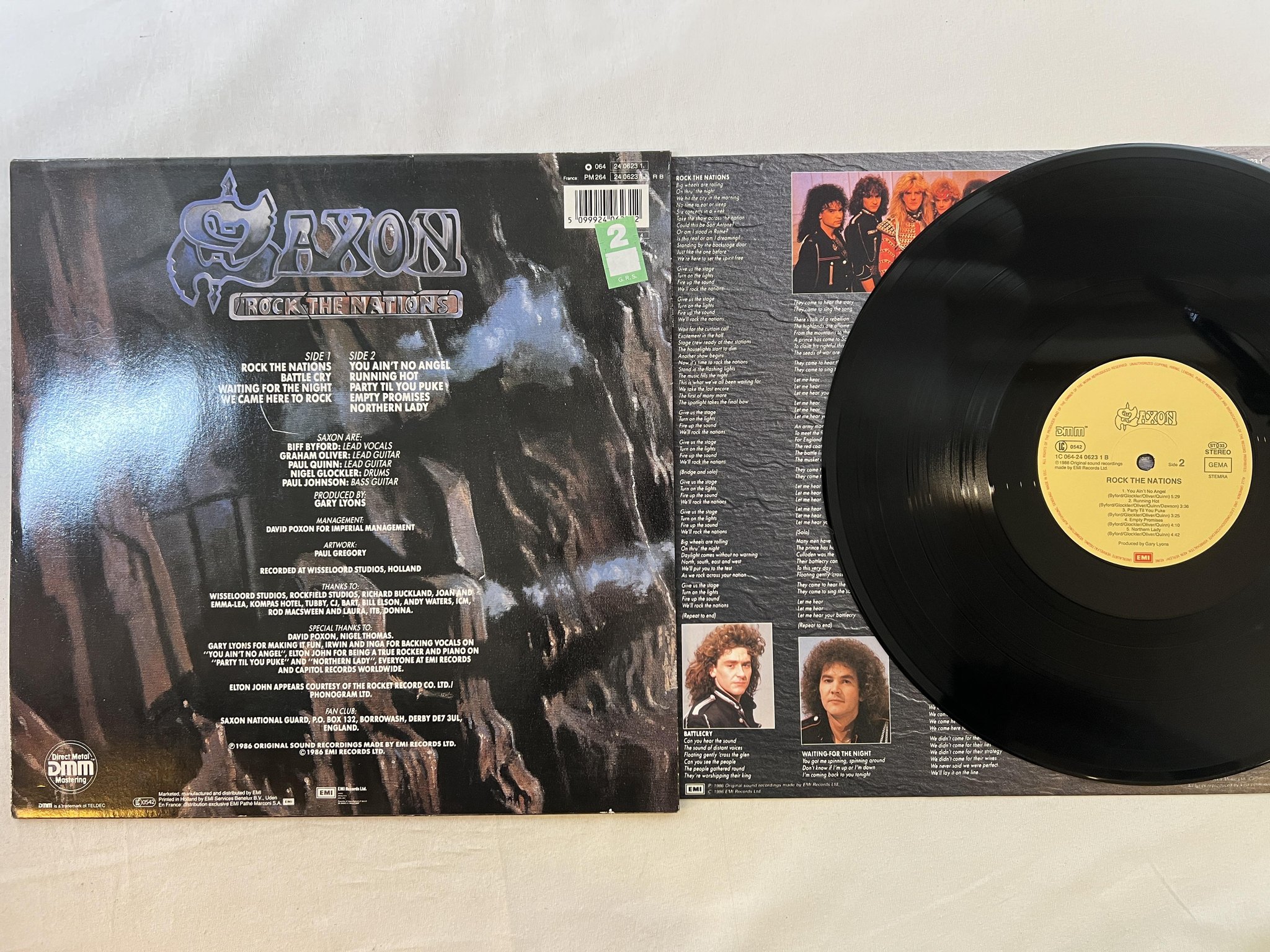 Omslagsbild för skivan SAXON rock the nations LP -86 Ger EMI 1C 064-2406231