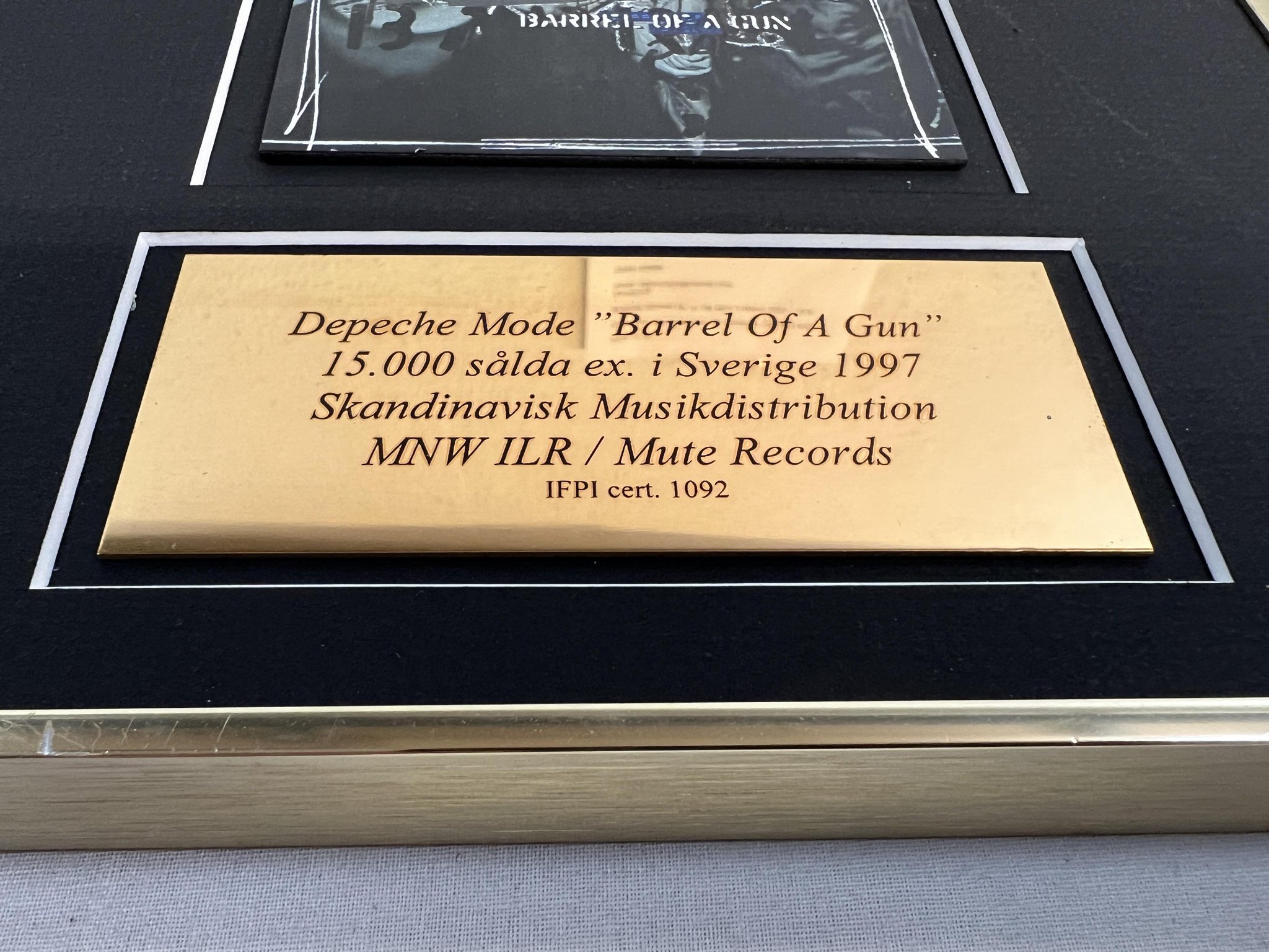 Omslagsbild för skivan DEPECHE MODE barrel of a gun CD Golden Disc ***** MEGA RARE *****