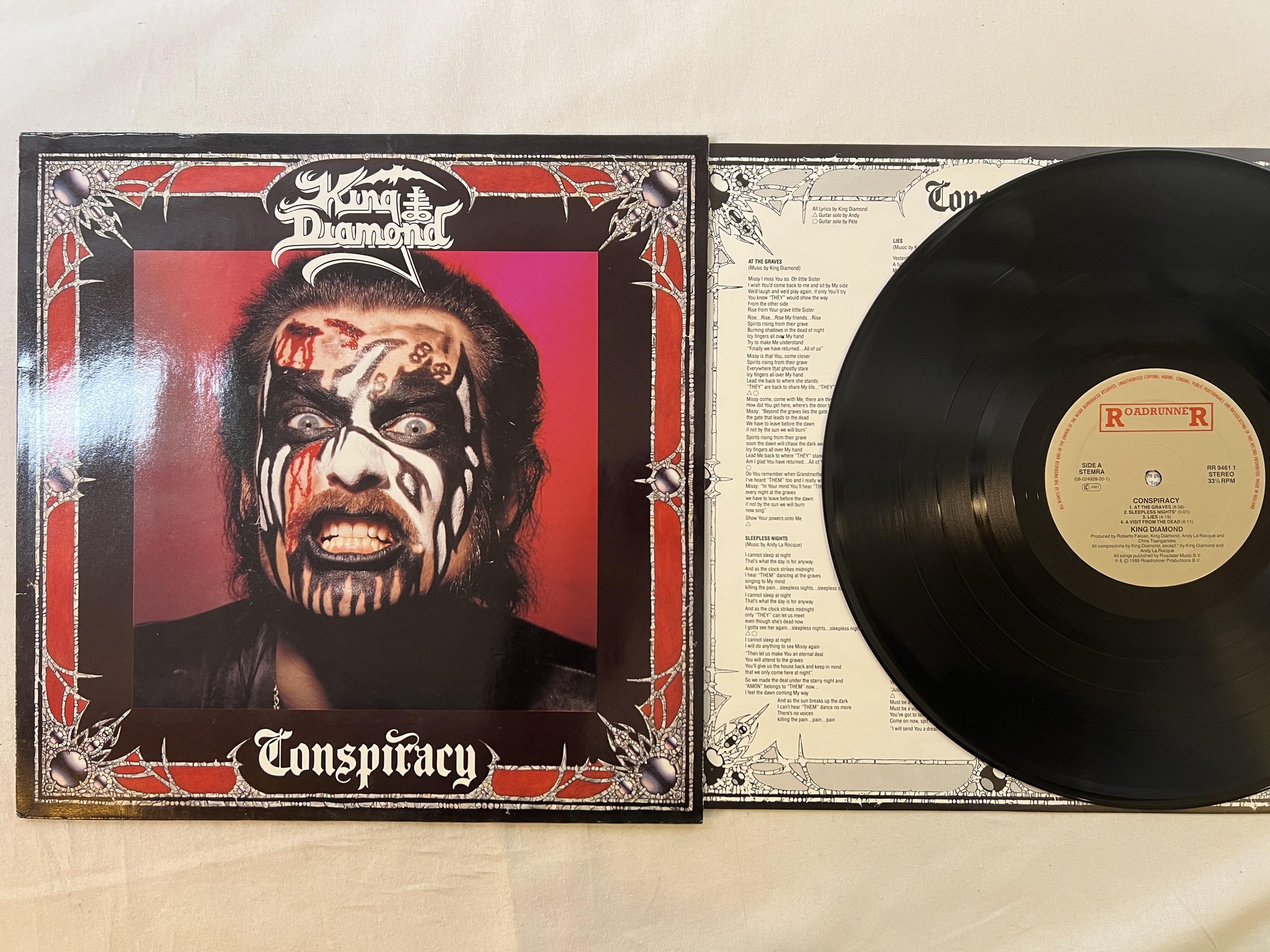 Omslagsbild för skivan KING DIAMOND conspiracy LP -89 ROADRUNNER RR 9461 1