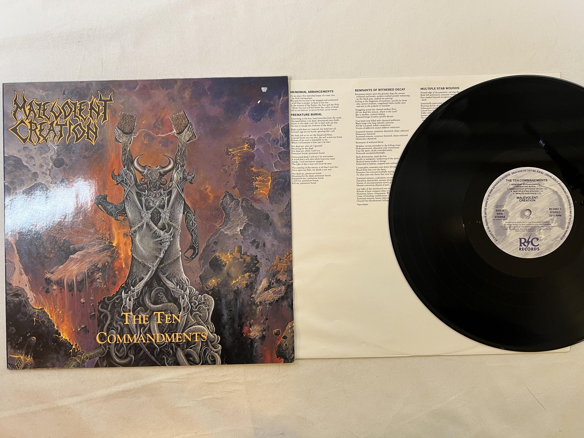 Omslagsbild för skivan MALEVOLENT CREATION The Ten Commandments LP -91 ROADRUNNER RR 93611 death metal